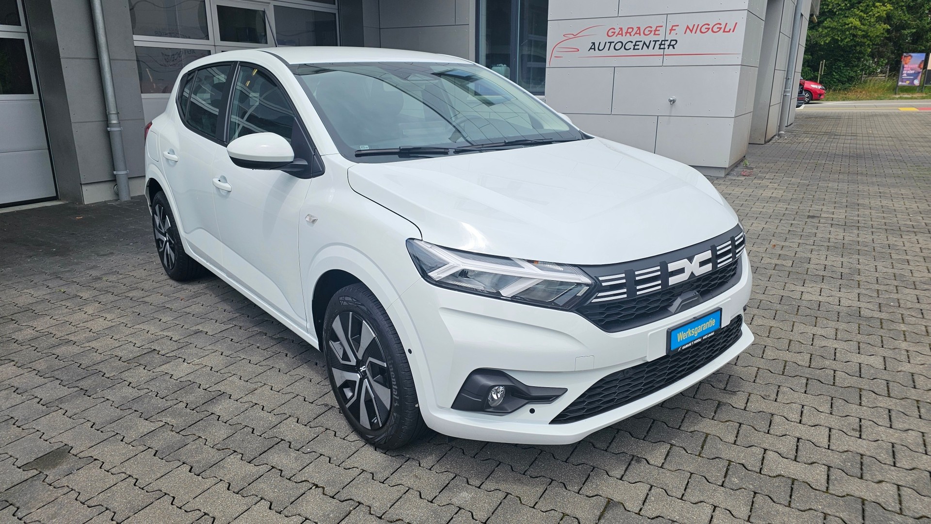 DACIA Sandero TCe 90 Expression-image-0