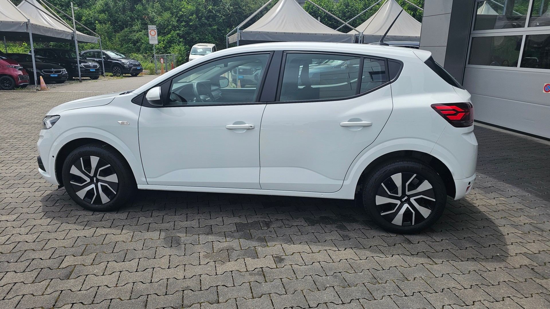 DACIA Sandero TCe 90 Expression-image-13