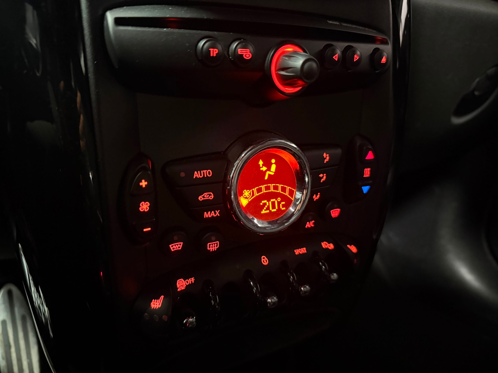 MINI Countryman Cooper S ALL4 Steptronic-image-13