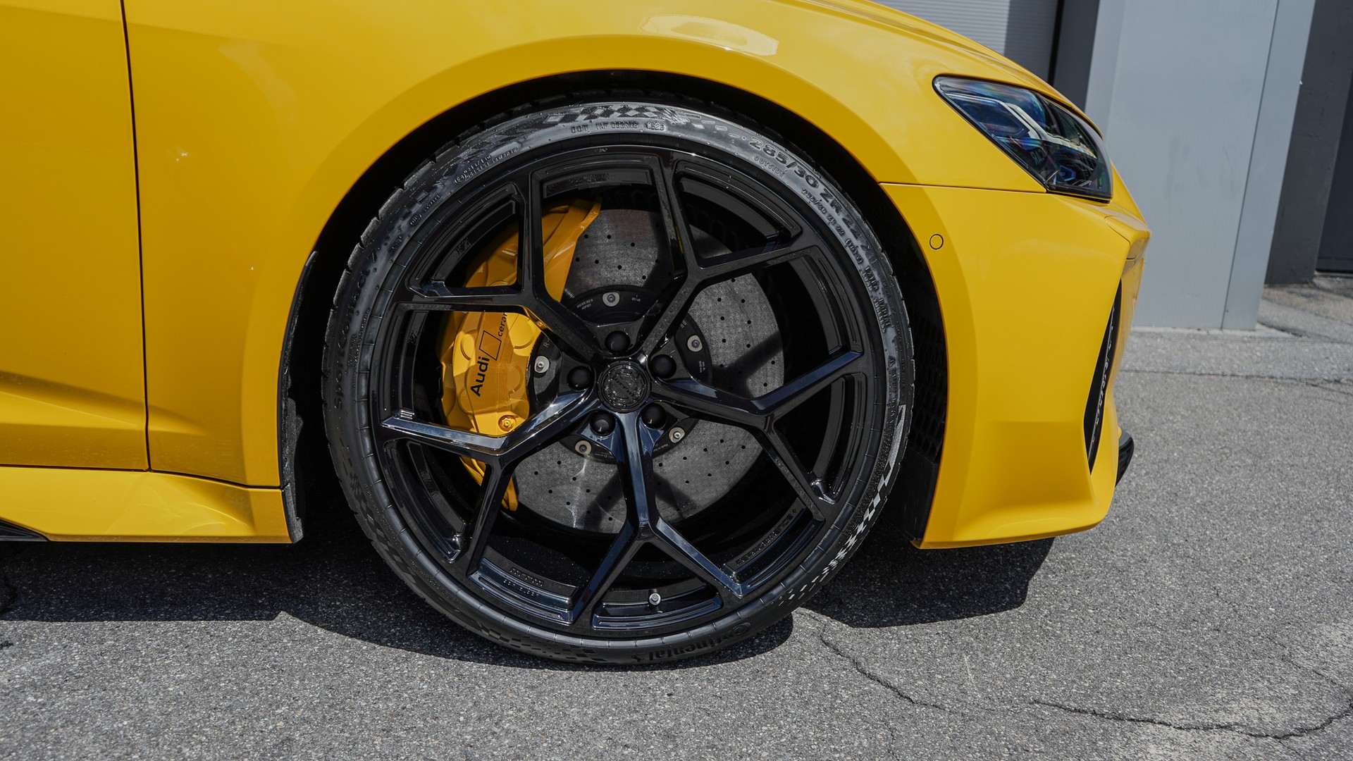 AUDI RS6 4.0 V8 TFSI quattro ***VEGAS GELB / AUDI EXCLUSIVE / GELBE NÄHTE / MTM FELGEN***-image-9