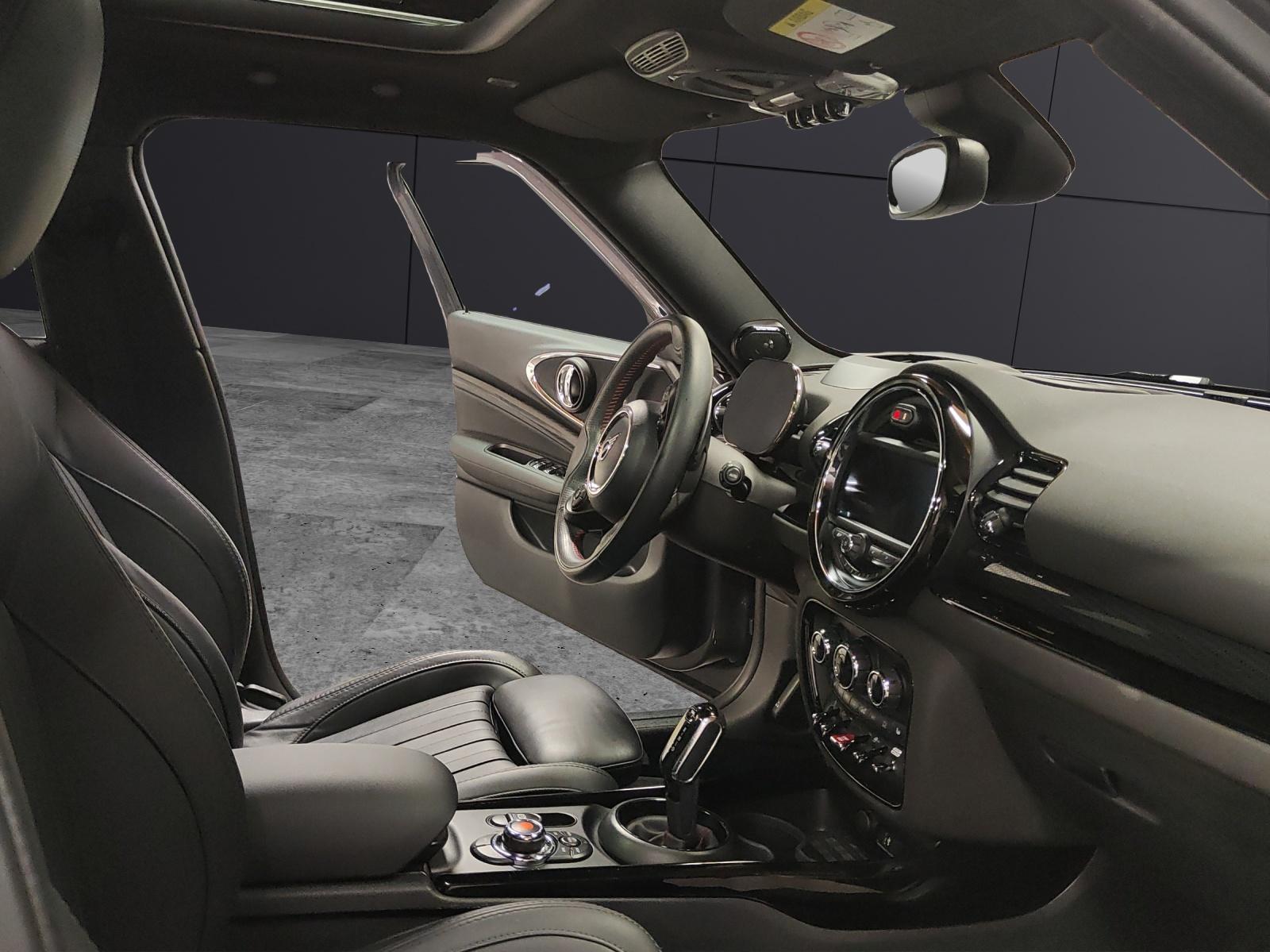 MINI Clubman F54 2.0i John Cooper Works ALL4-image-14
