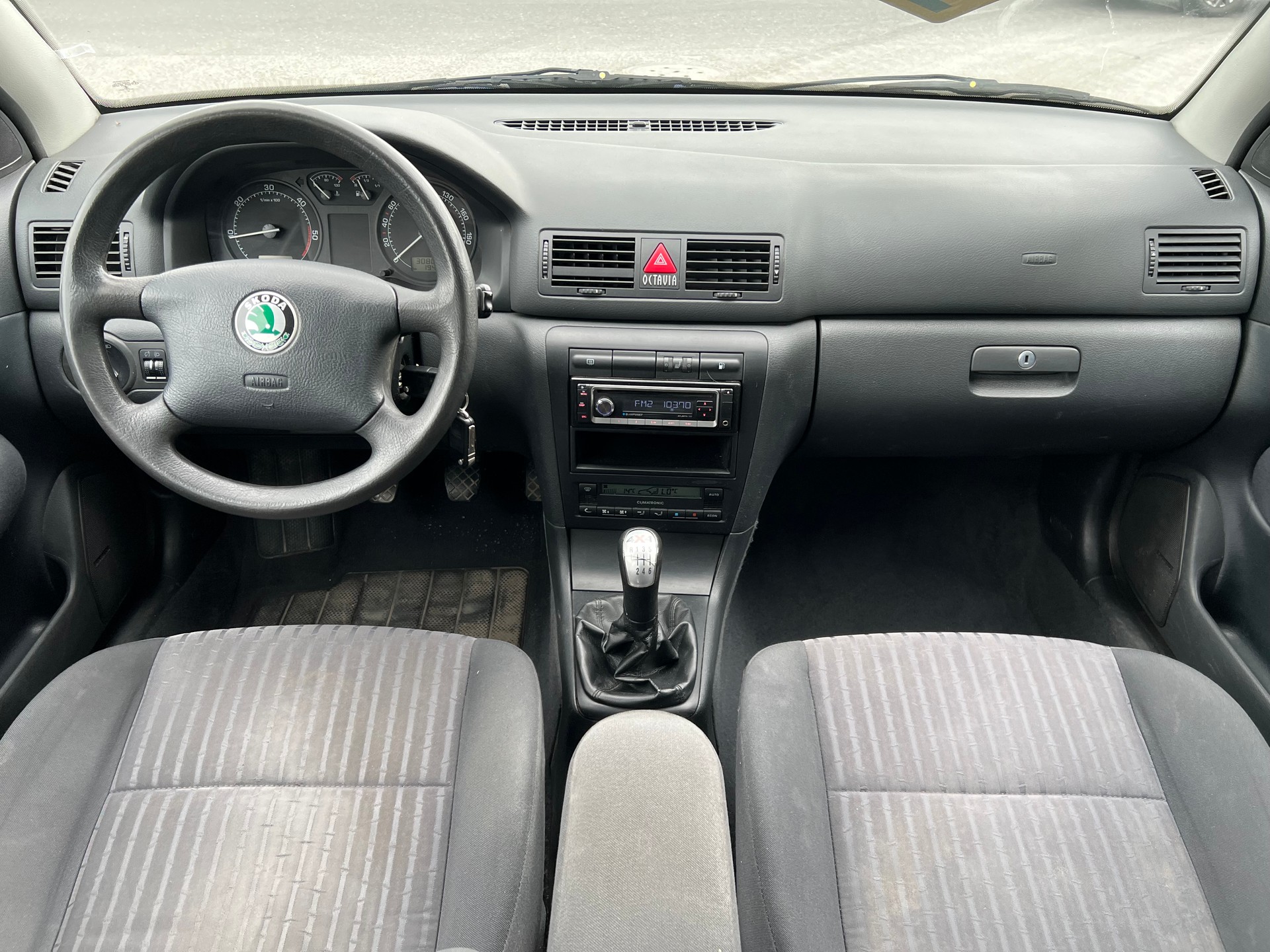SKODA Octavia 1.9 TDI Elegance 4x4-image-11