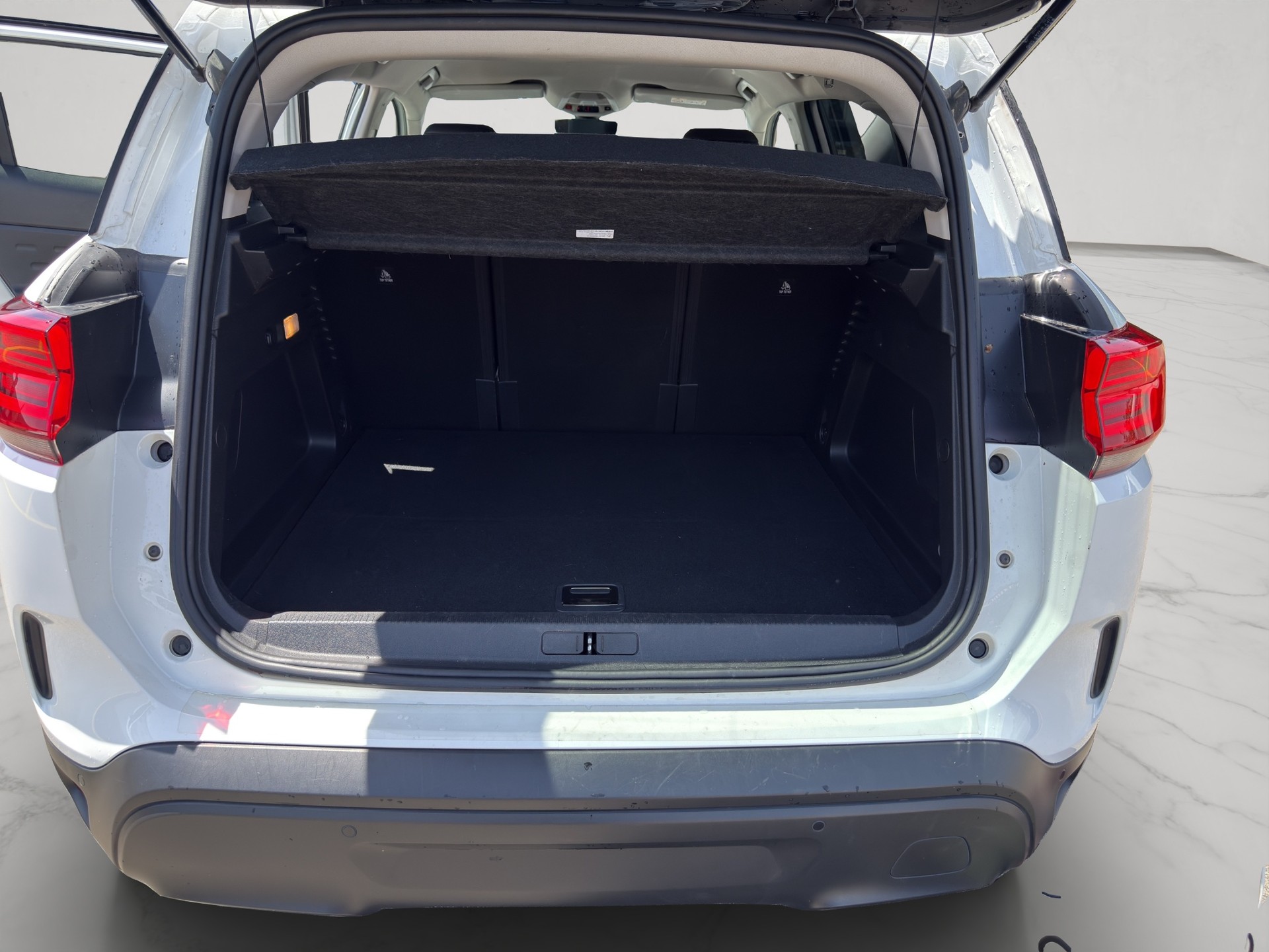 CITROEN C5 Aircross 1.6 PHEV Swiss Edition-image-7