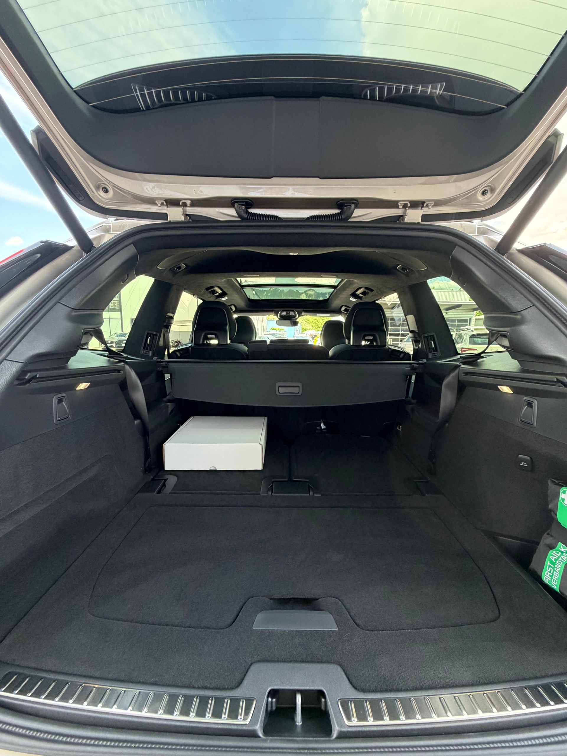 VOLVO XC90 2.0 T8 TE XCLUSIVE Edition Bright eAWD-image-19