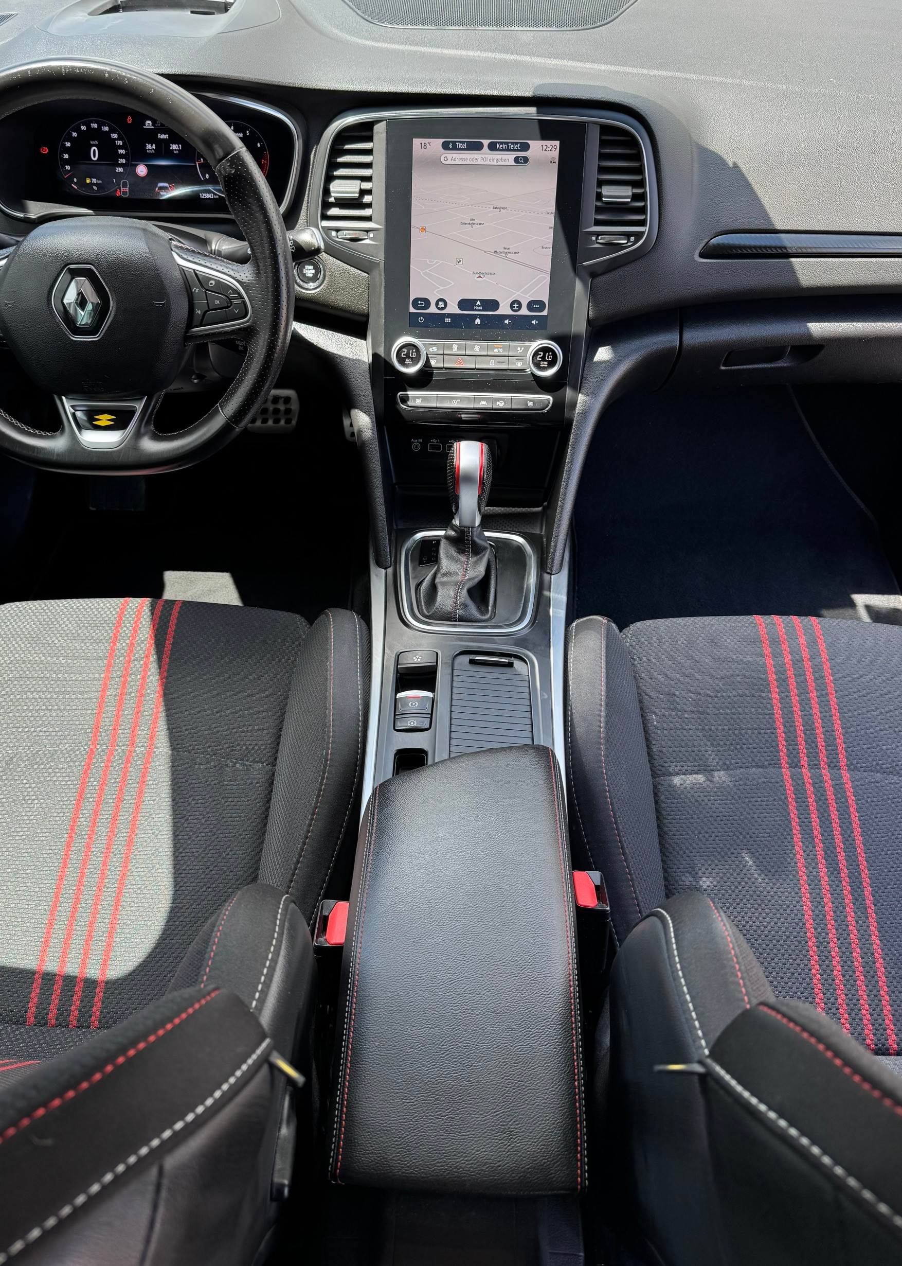 RENAULT Mégane Grandtour 1.3 16V R.S. Line EDC-image-12