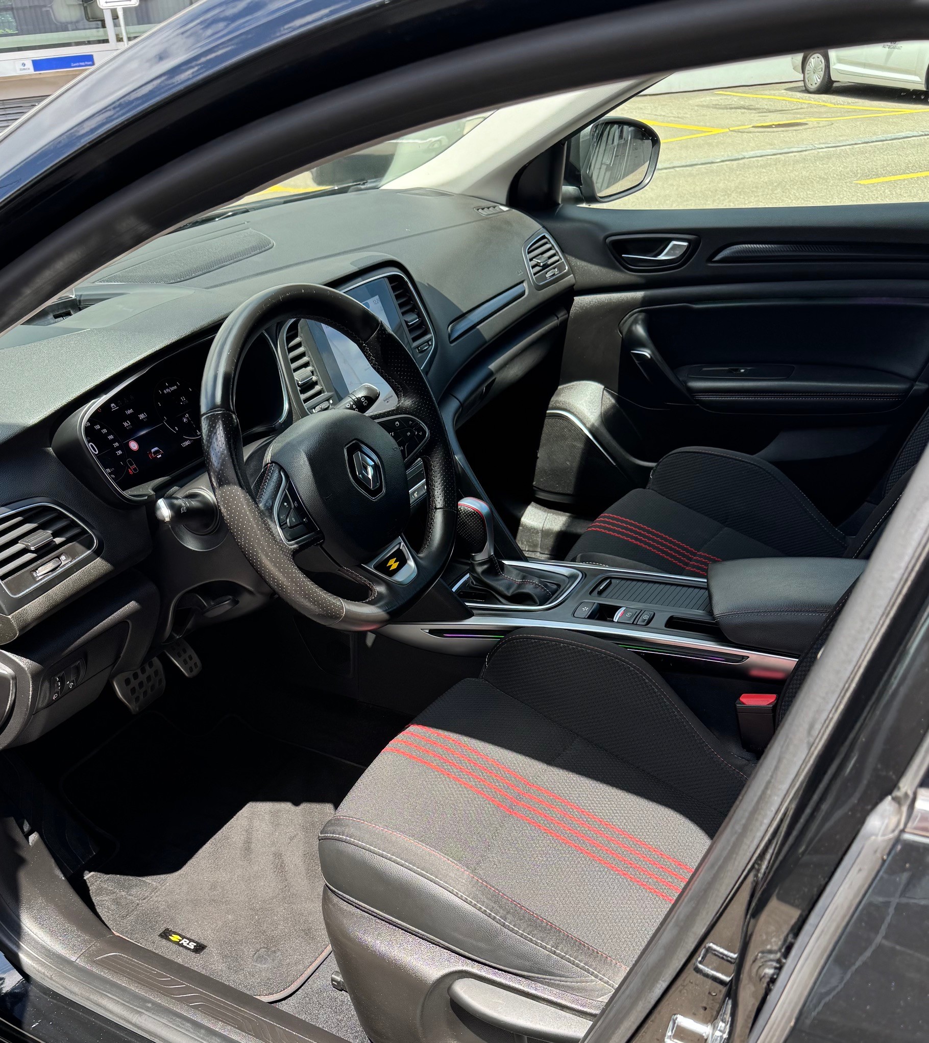 RENAULT Mégane Grandtour 1.3 16V R.S. Line EDC-image-13