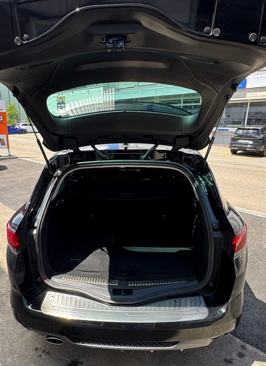 RENAULT Mégane Grandtour 1.3 16V R.S. Line EDC-image-8