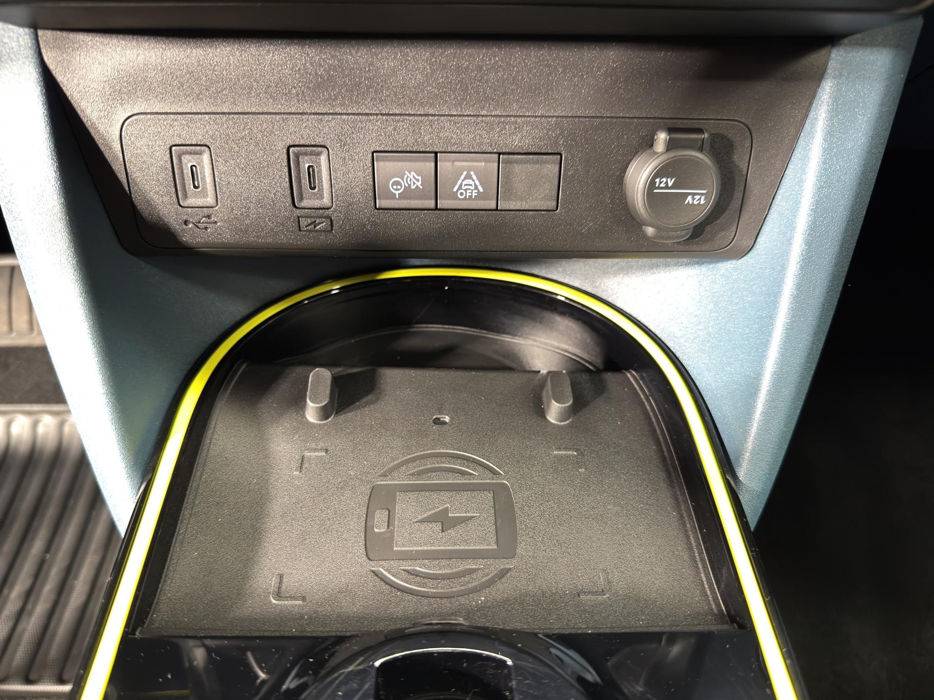 FIAT Grande Panda 1.2 Hybrid La Prima-image-7