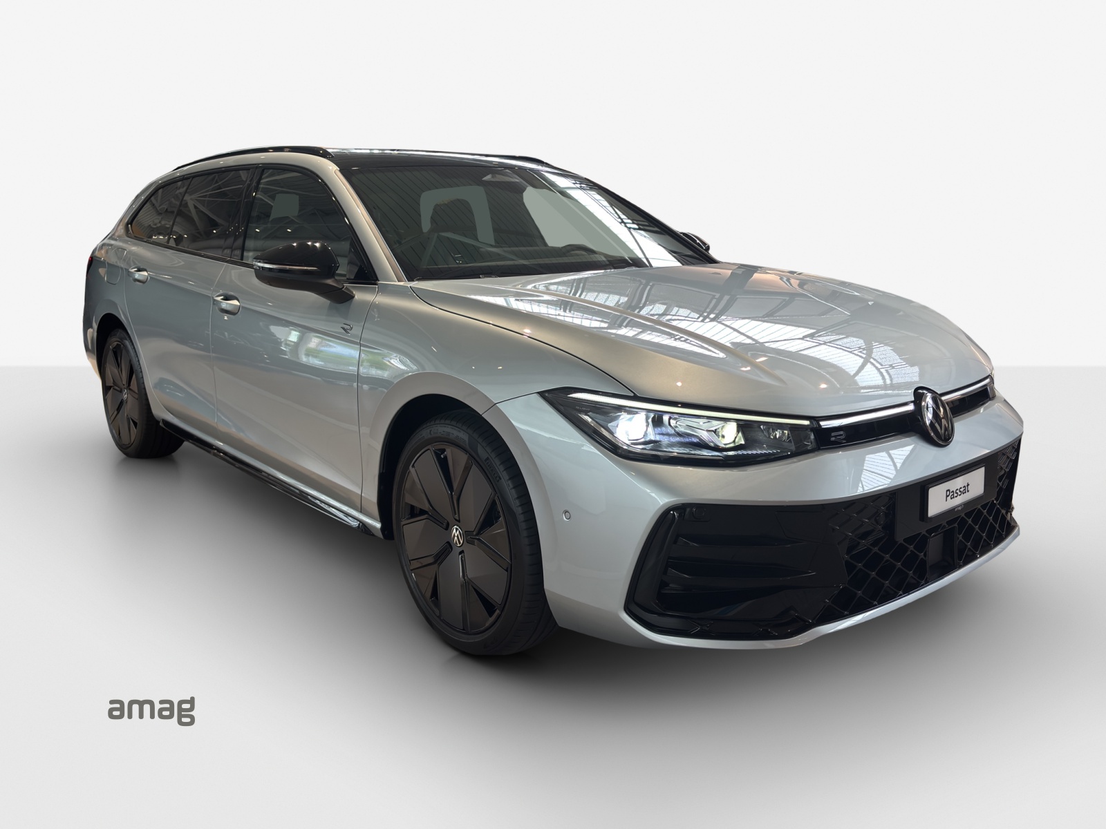VW Passat Variant 1.5 TSI evo2 Plug-In- Hybrid R-Line DSG-image-5