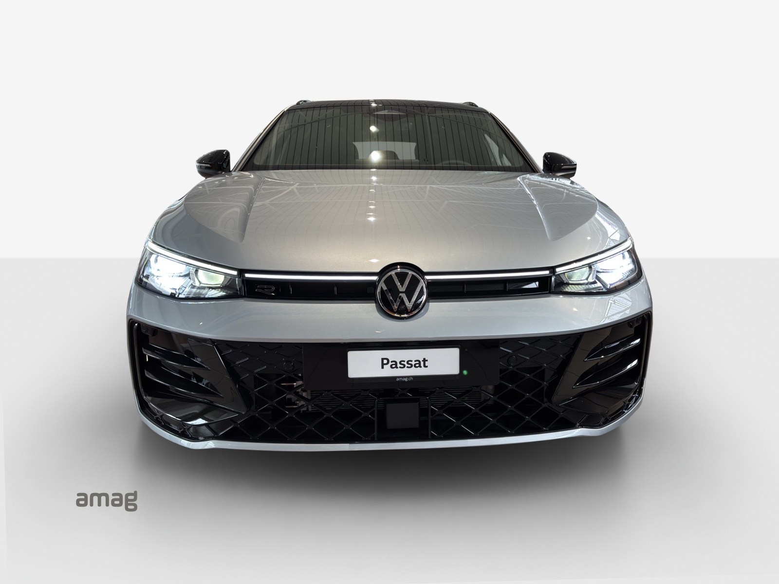 VW Passat Variant 1.5 TSI evo2 Plug-In- Hybrid R-Line DSG-image-6