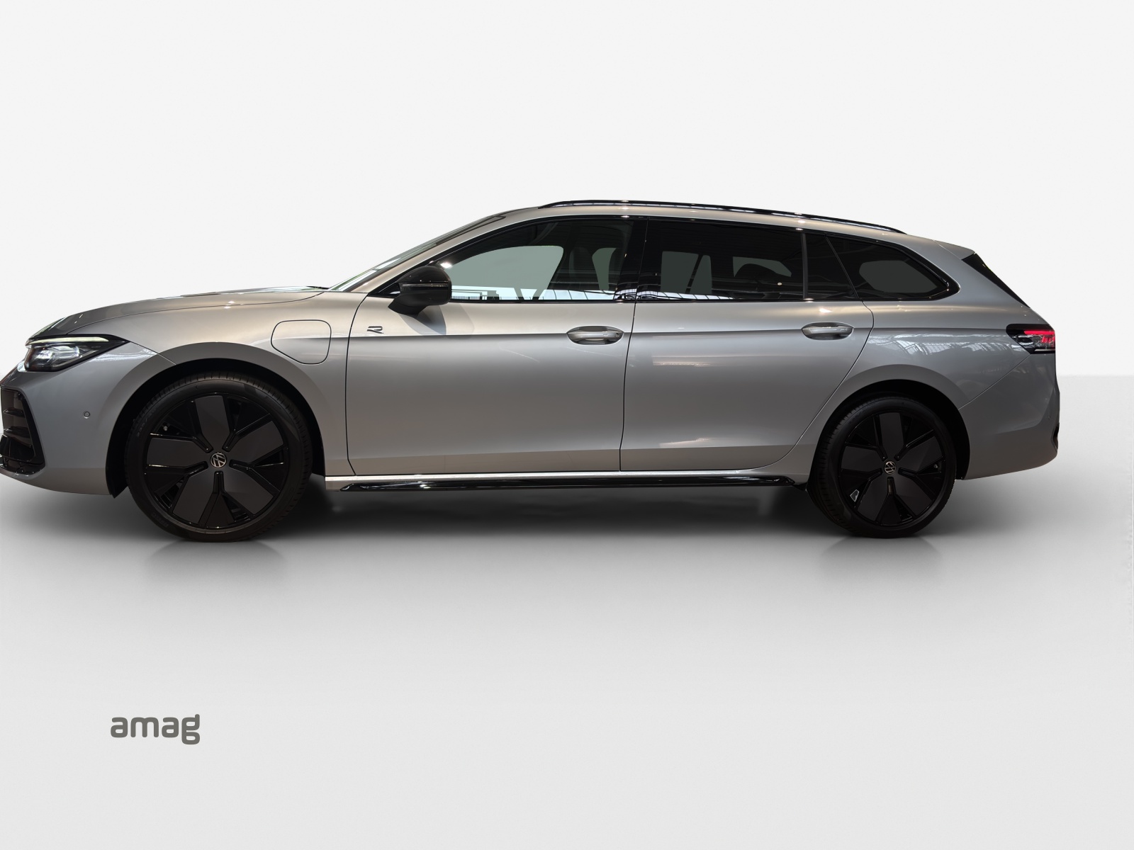 VW Passat Variant 1.5 TSI evo2 Plug-In- Hybrid R-Line DSG-image-1