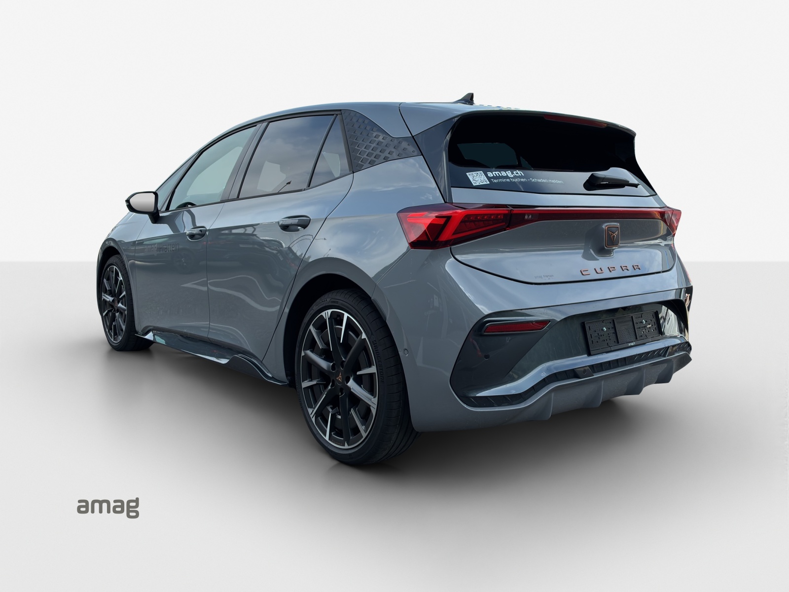 CUPRA Born 79 kWh e-Boost Adrenaline-image-2