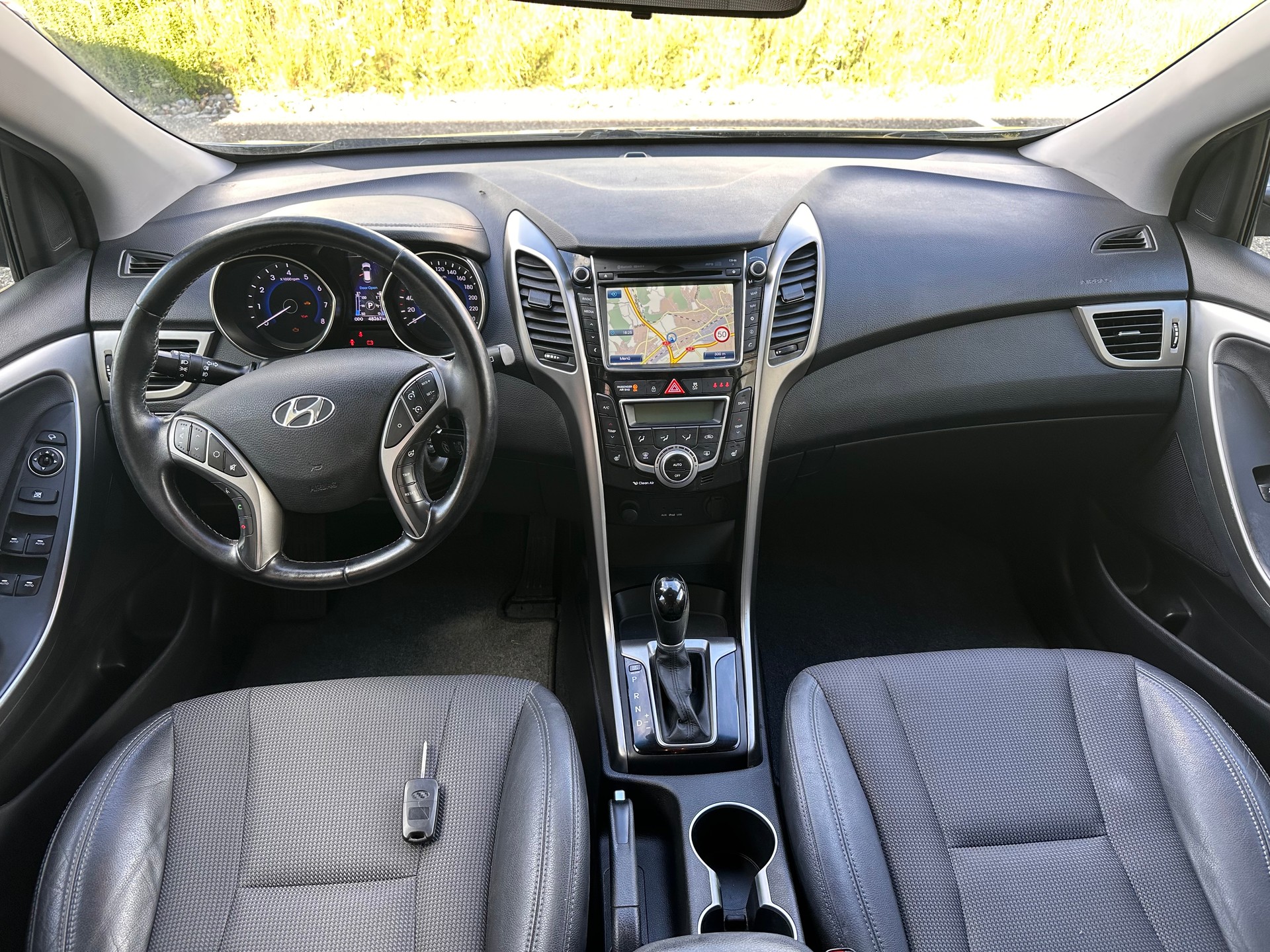 HYUNDAI i30 Wagon 1.6 GDI Style Automatic-image-7