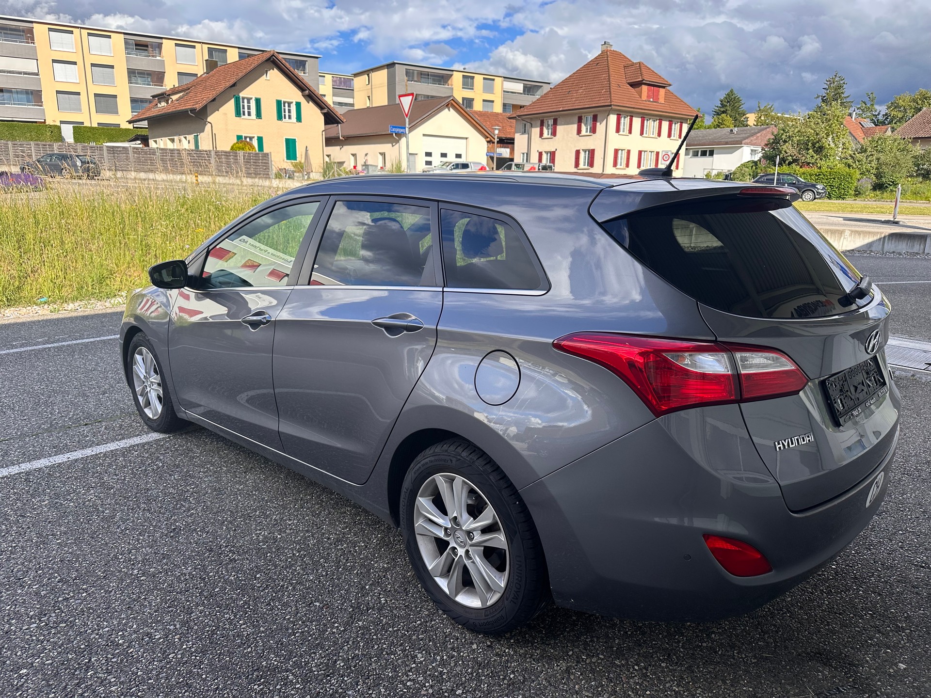 HYUNDAI i30 Wagon 1.6 GDI Style Automatic-image-5