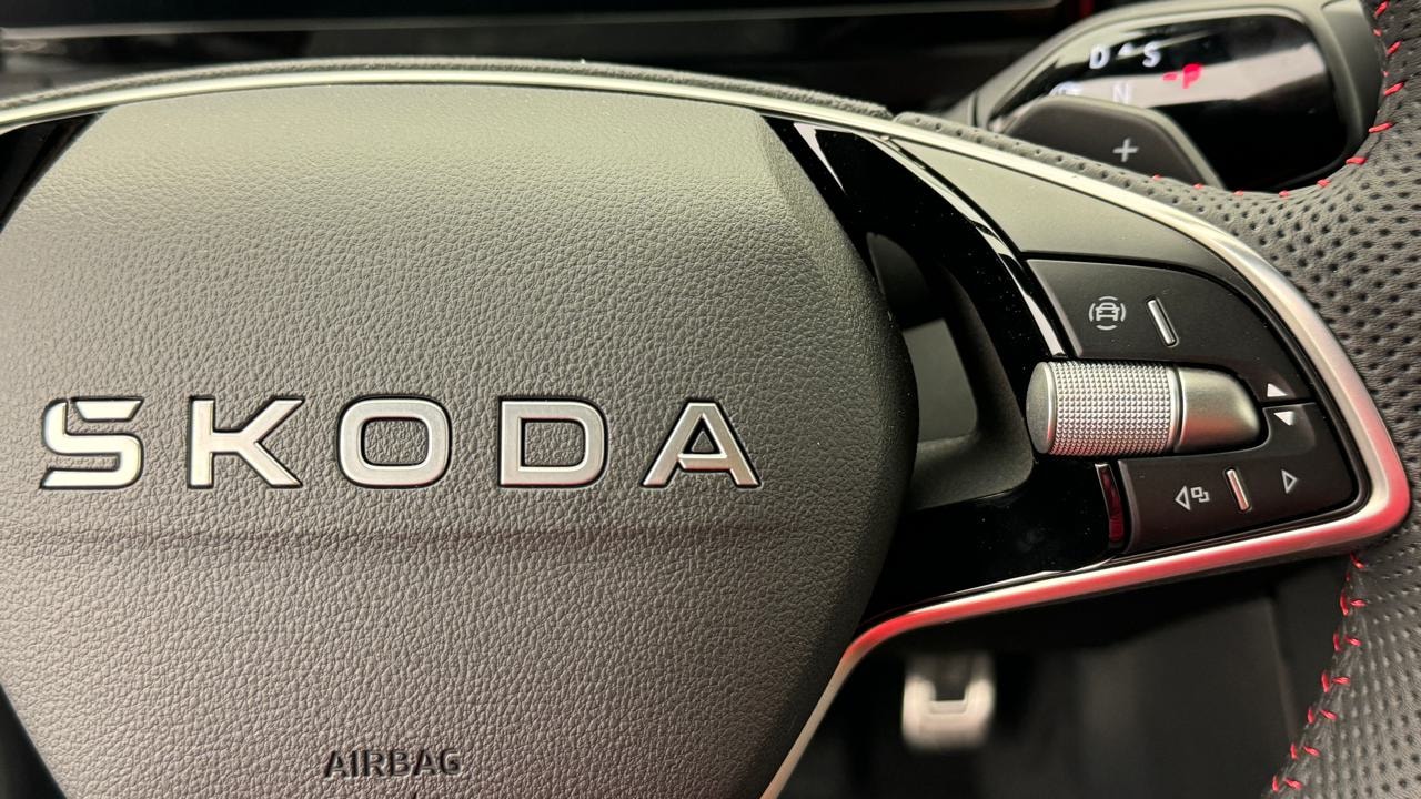 SKODA Kodiaq 2.0 TSI RS 4x4-image-9