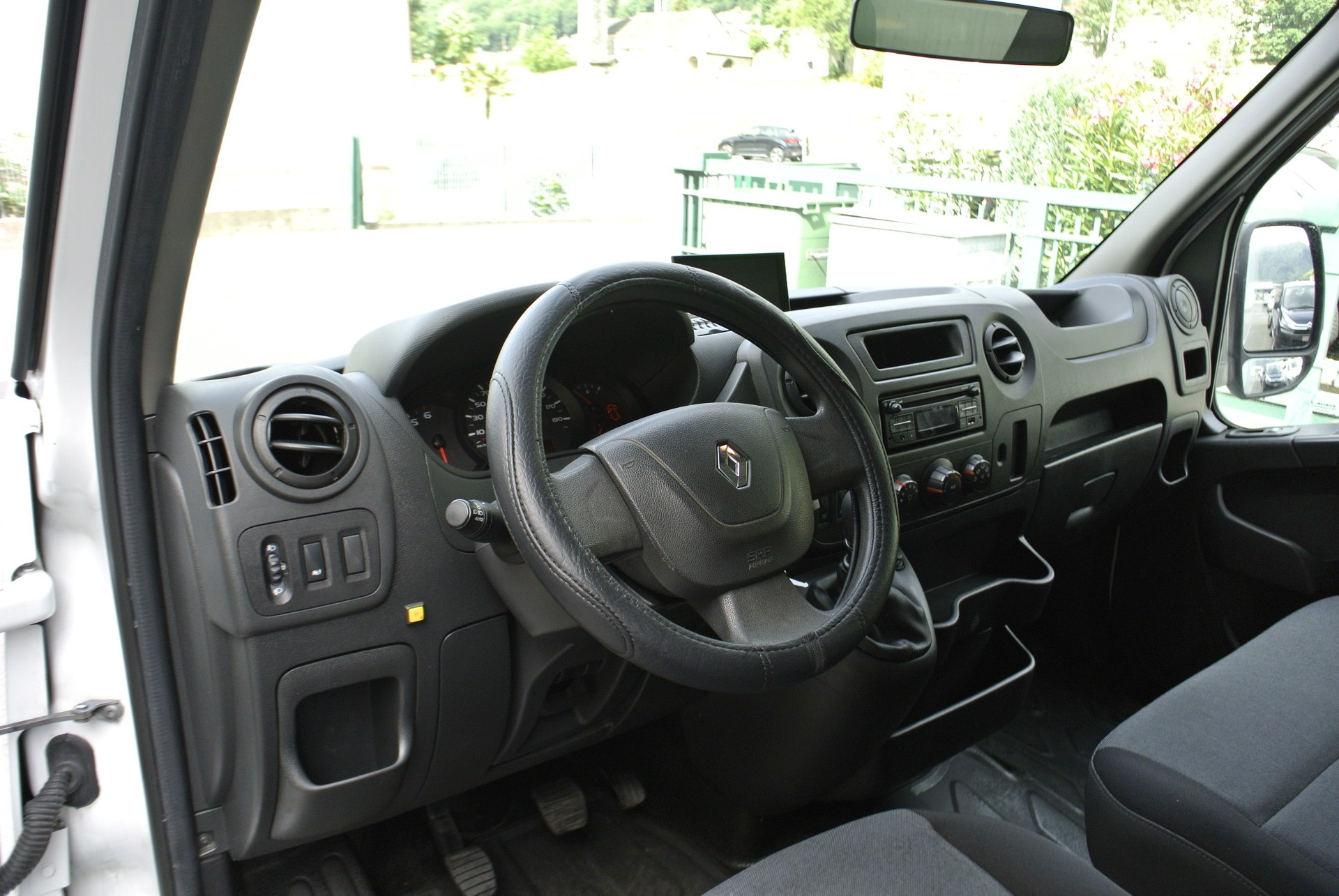 RENAULT Master T35 ENERGY 2.3dCi 145 L3-image-13