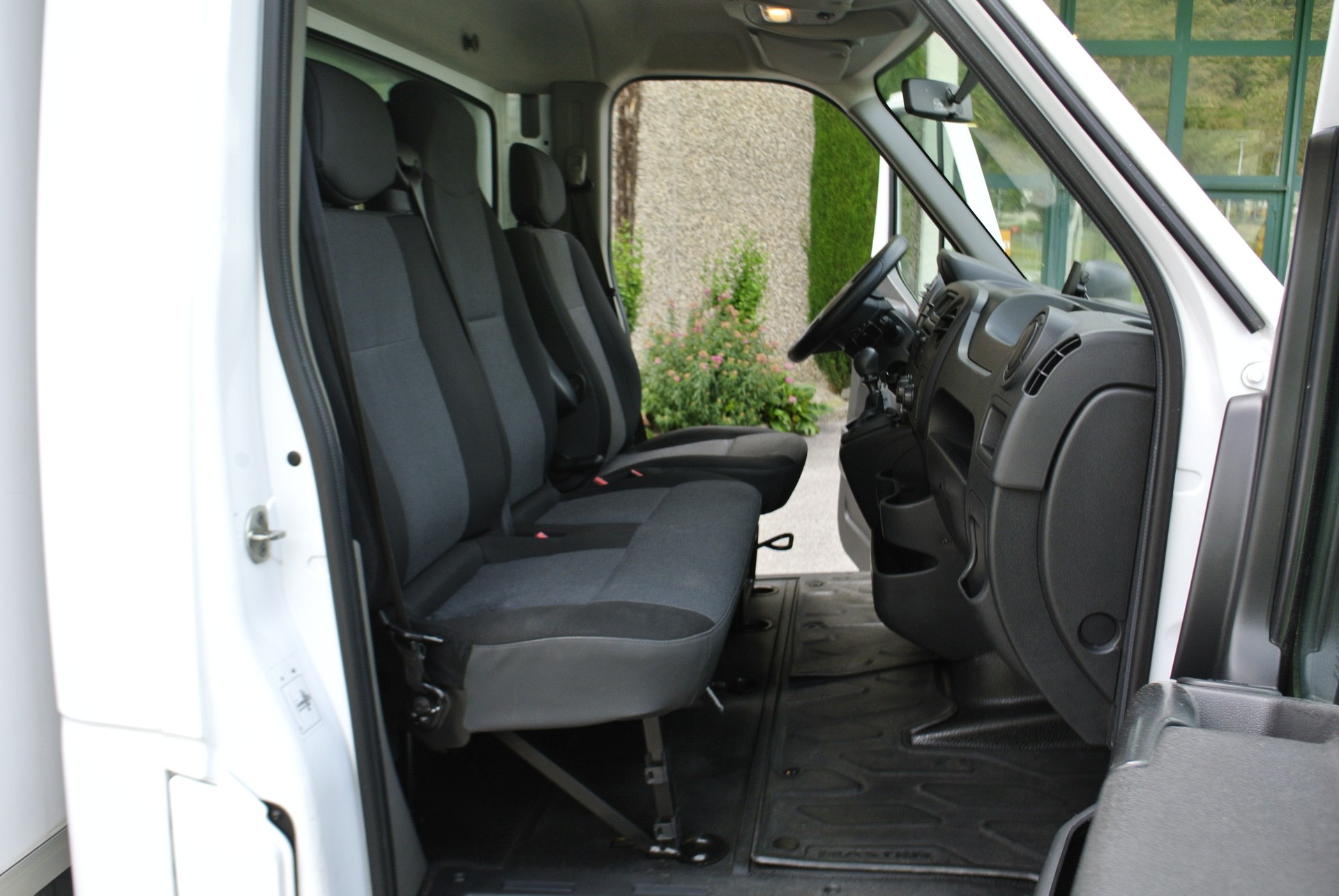 RENAULT Master T35 ENERGY 2.3dCi 145 L3-image-14
