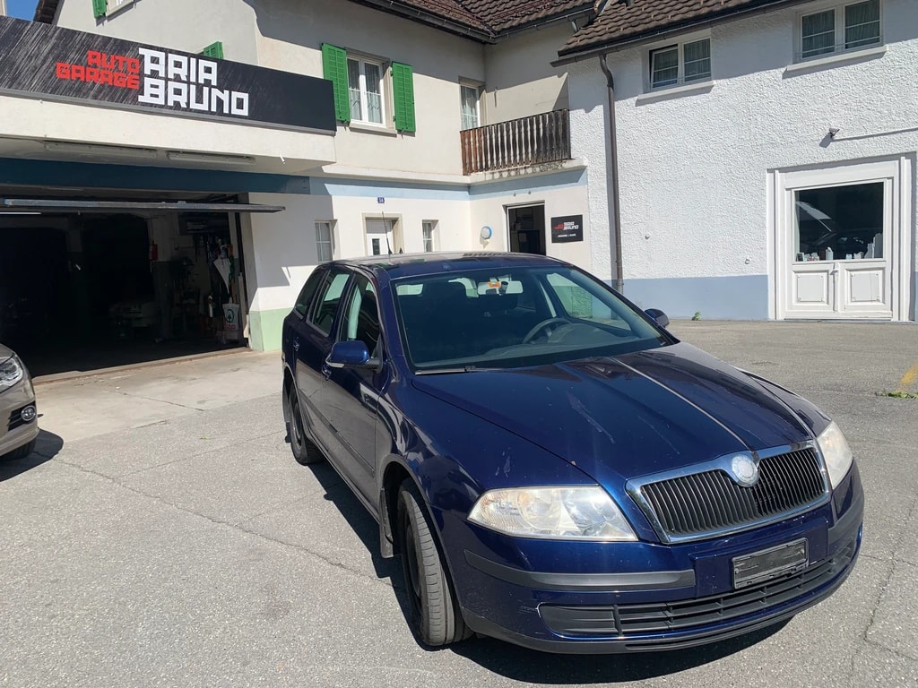 SKODA Octavia 1.9 TDI Swiss Adventure 4x4-image-1