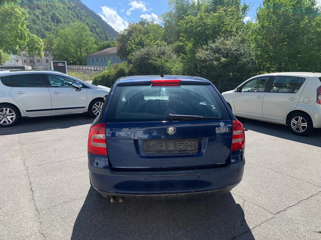 SKODA Octavia 1.9 TDI Swiss Adventure 4x4-image-4