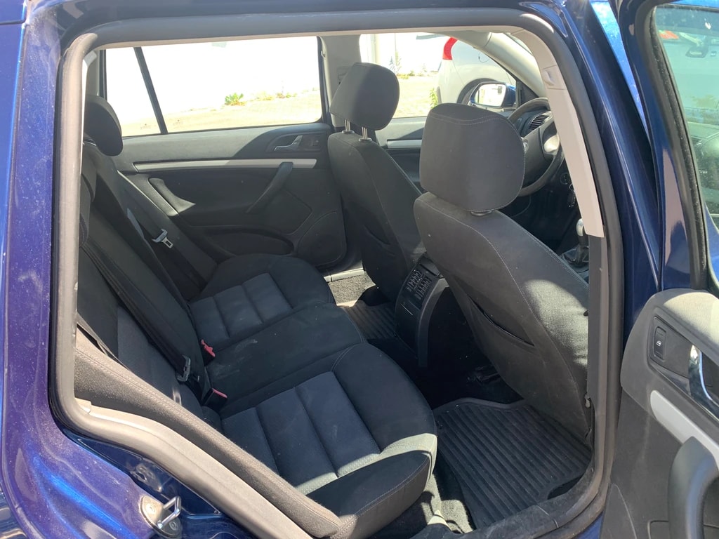 SKODA Octavia 1.9 TDI Swiss Adventure 4x4-image-11