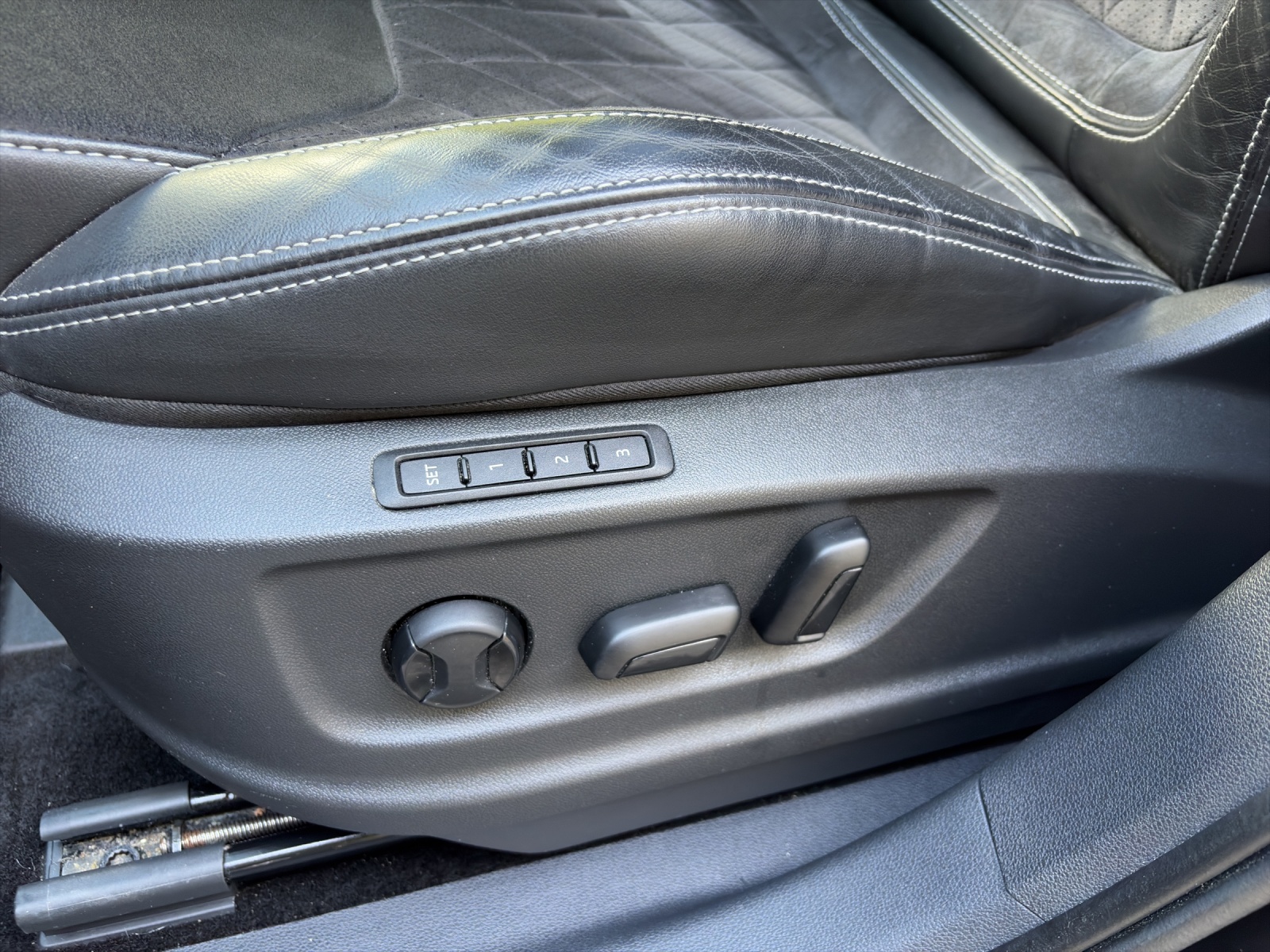 SKODA Kodiaq 2.0 TSI 4x4 Sport Line-image-13