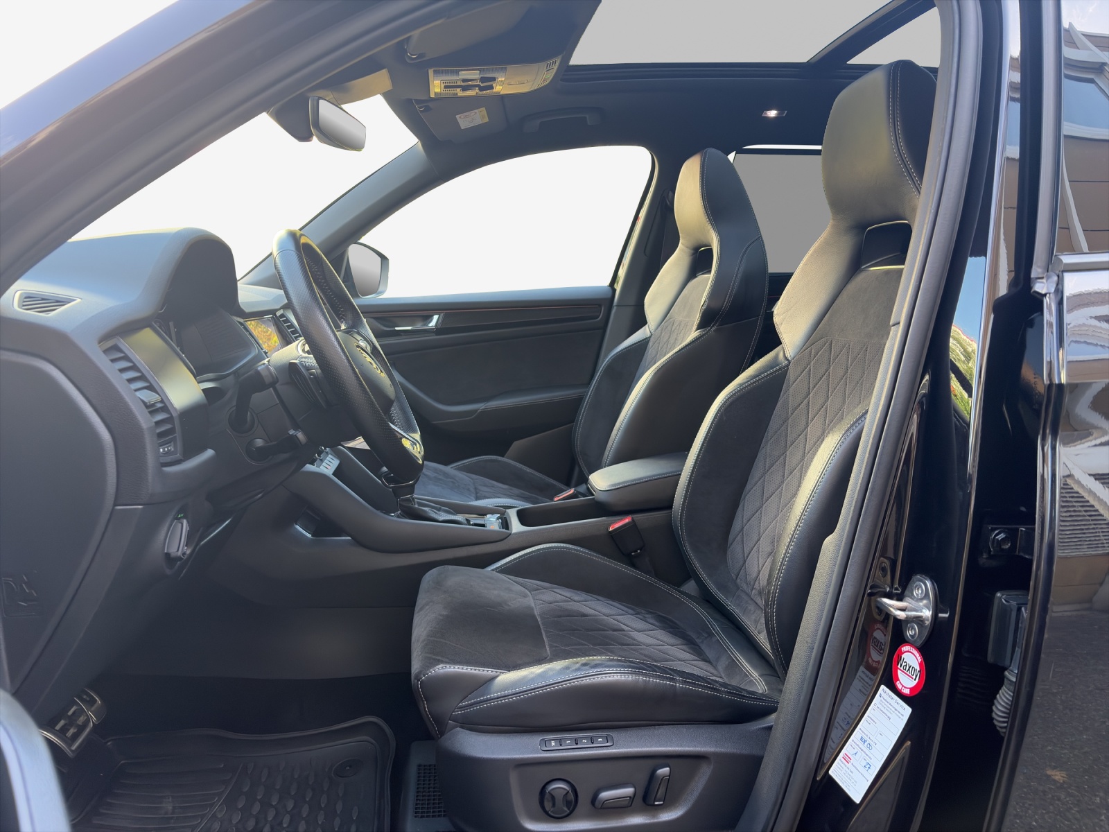 SKODA Kodiaq 2.0 TSI 4x4 Sport Line-image-7