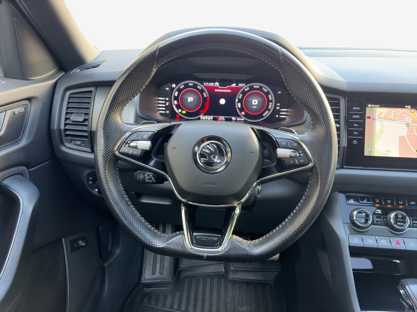 SKODA Kodiaq 2.0 TSI 4x4 Sport Line-image-9