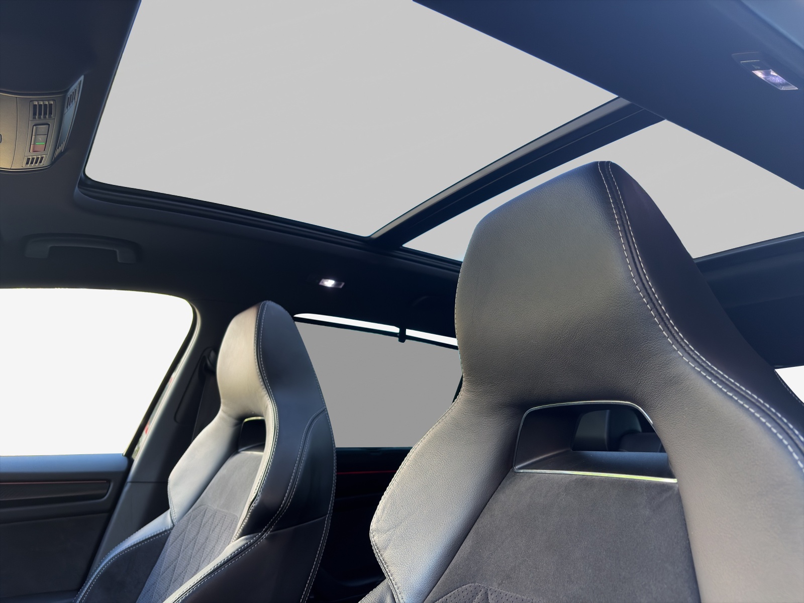 SKODA Kodiaq 2.0 TSI 4x4 Sport Line-image-14