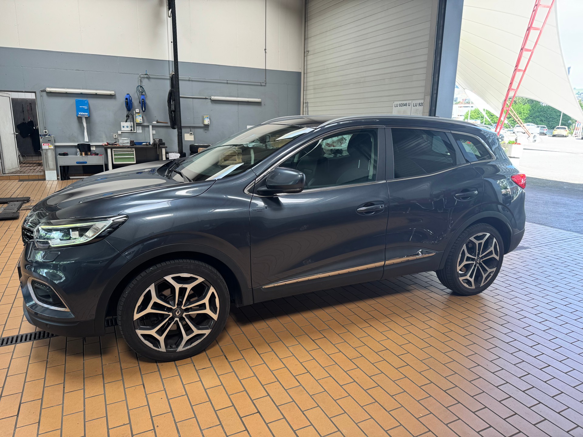 RENAULT Kadjar 1.3 16V Turbo Intens EDC-image-1