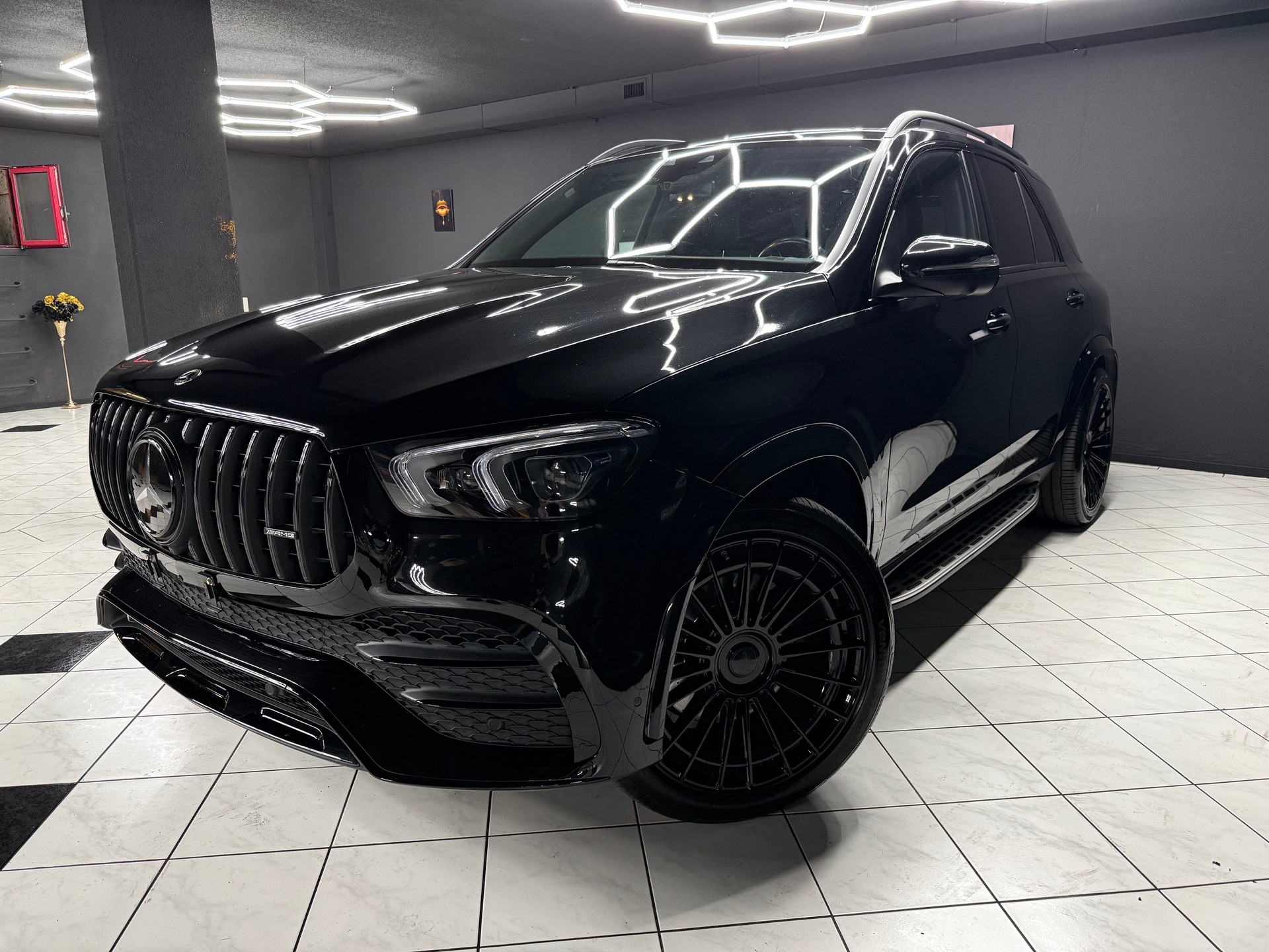 MERCEDES-BENZ GLE 350 d 4Matic AMG Line 9G-Tronic-image-1