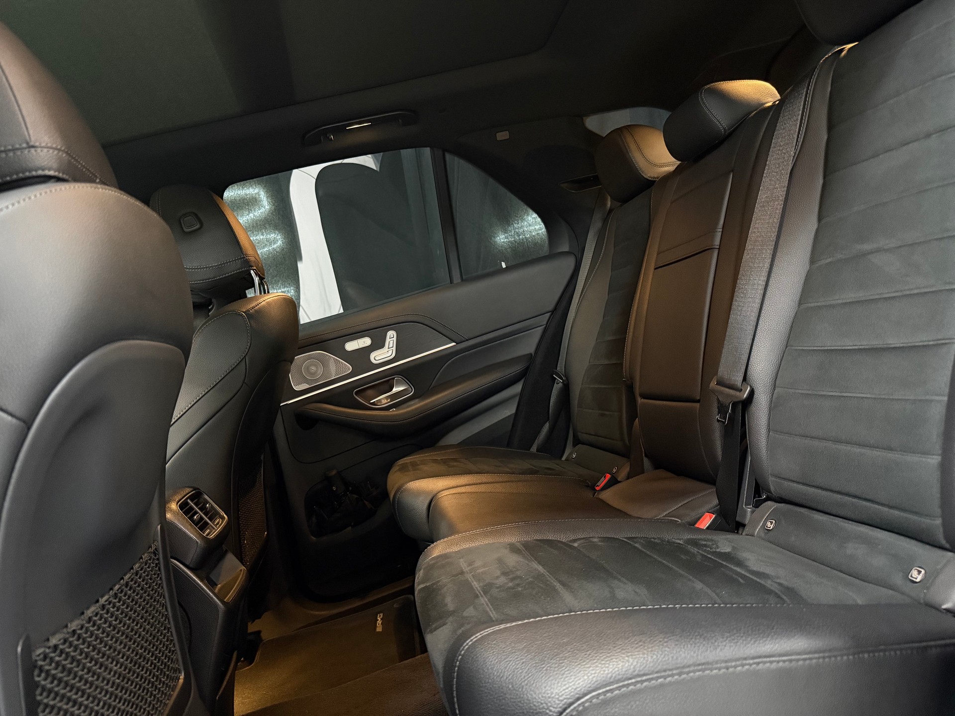 MERCEDES-BENZ GLE 350 d 4Matic AMG Line 9G-Tronic-image-9