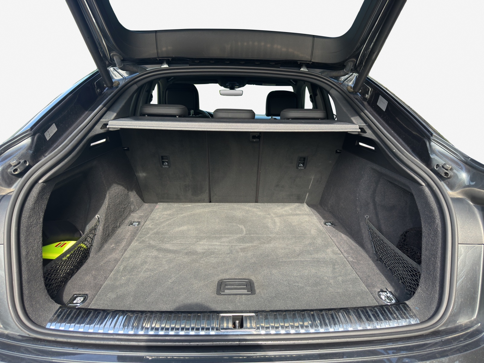 AUDI e-tron 55 Sportback S Line quattro-image-13