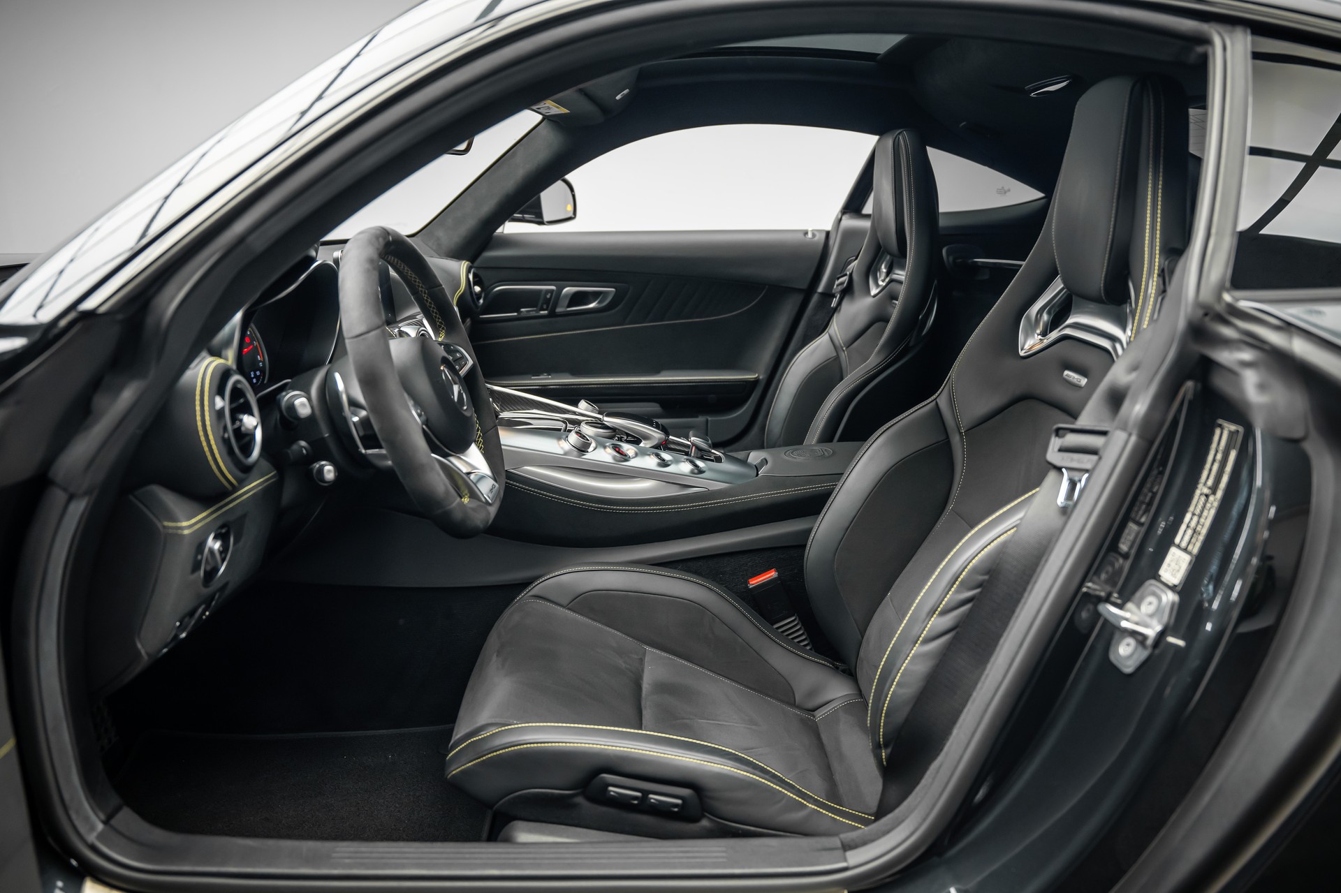 MERCEDES-BENZ * AMG GT C * TOP ZUSTAND * KERAMIK BREMSEN * AMG PERFORMANCE SITZE * LEASING AB 1024.- *-image-17