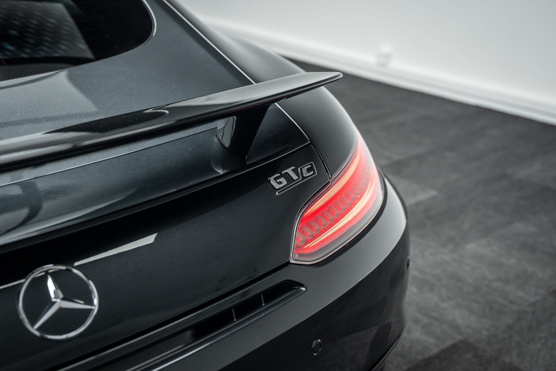 MERCEDES-BENZ * AMG GT C * TOP ZUSTAND * KERAMIK BREMSEN * AMG PERFORMANCE SITZE * LEASING AB 1024.- *-image-10