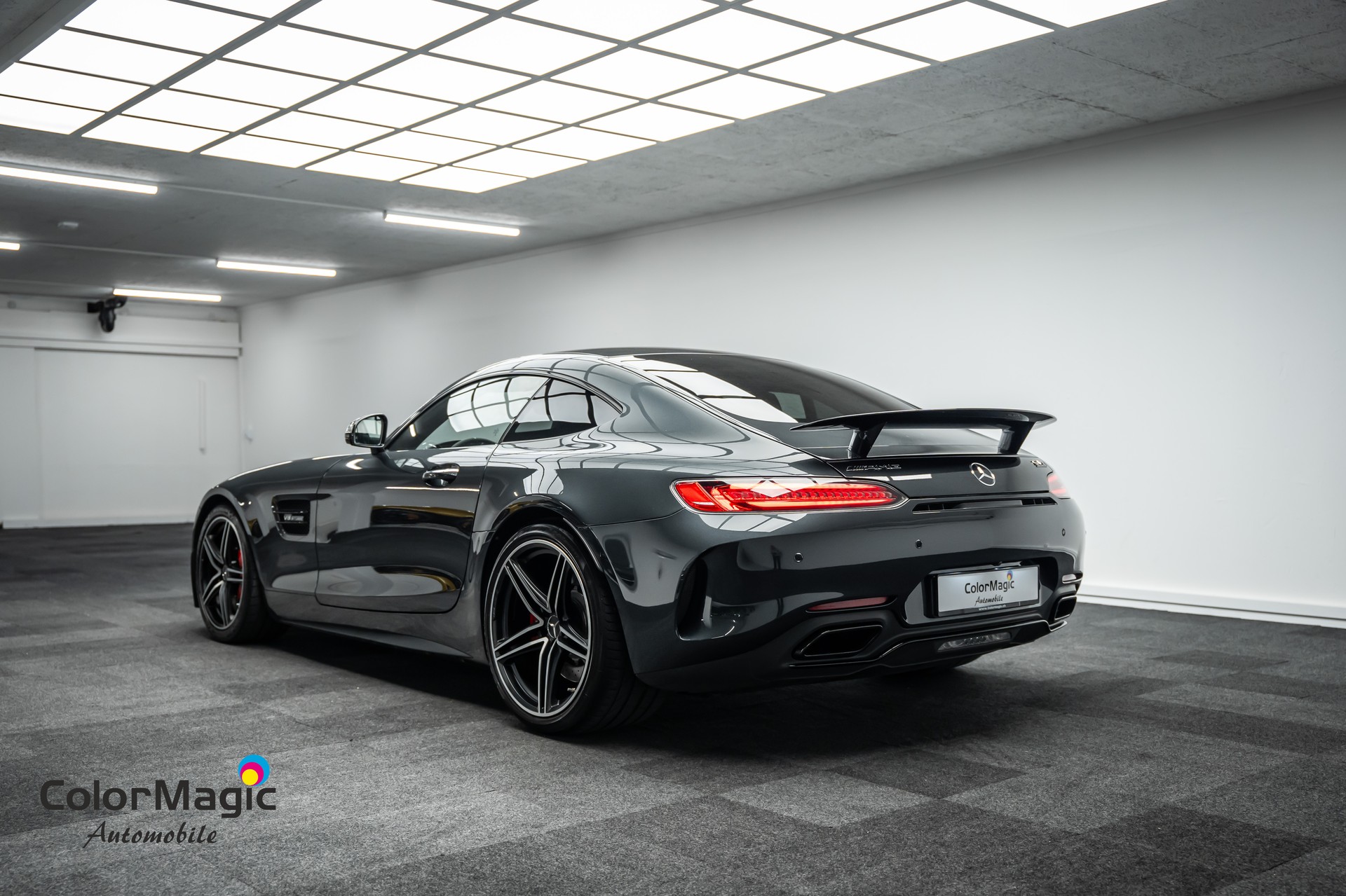 MERCEDES-BENZ * AMG GT C * TOP ZUSTAND * KERAMIK BREMSEN * AMG PERFORMANCE SITZE * LEASING AB 1024.- *-showroom-element-3