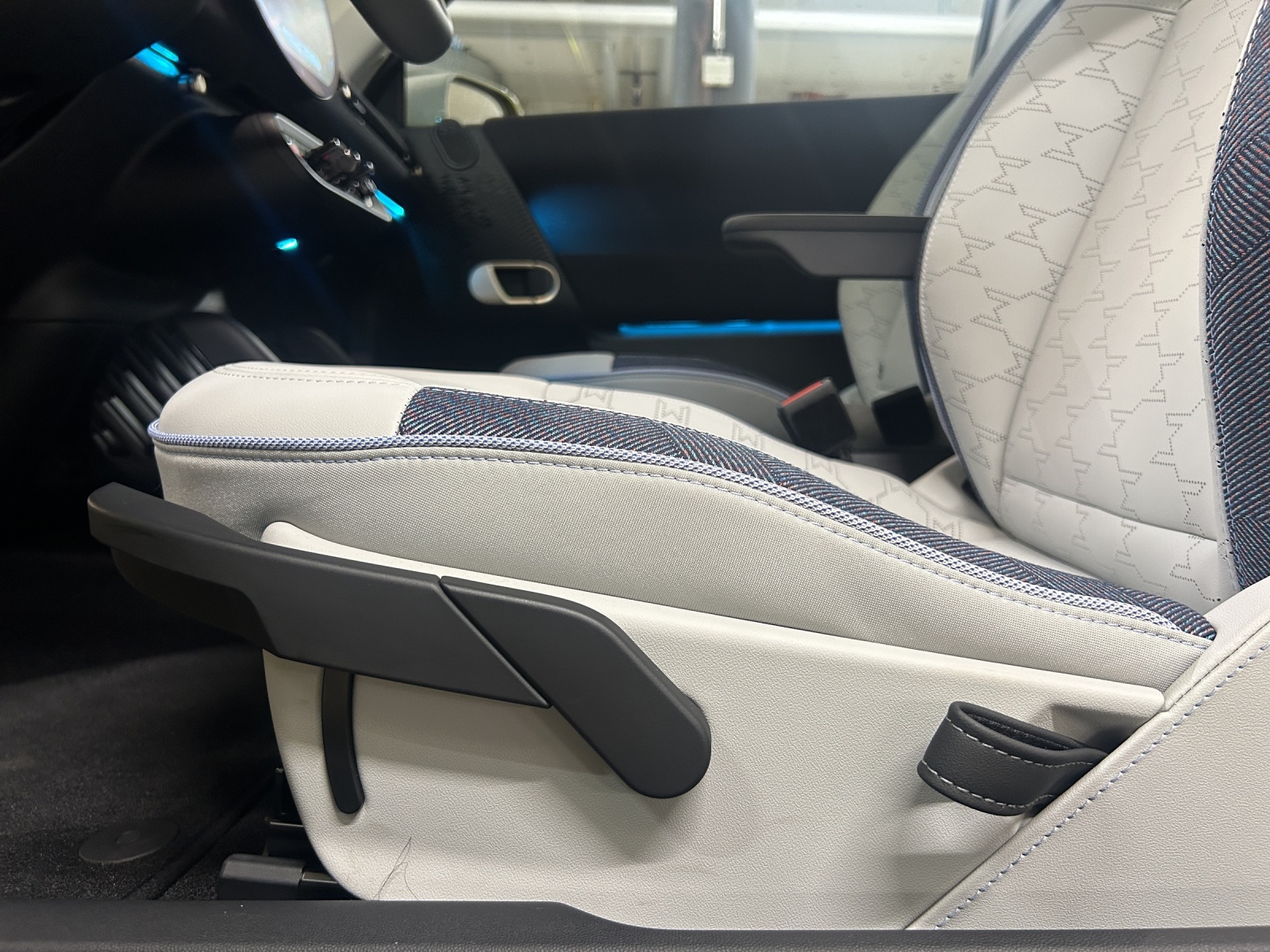 MINI Cooper SE-image-9