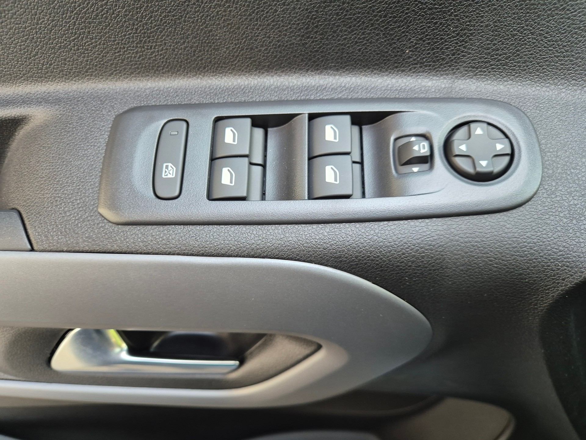 FIAT Qubo L 1.5 D La Prima-image-9