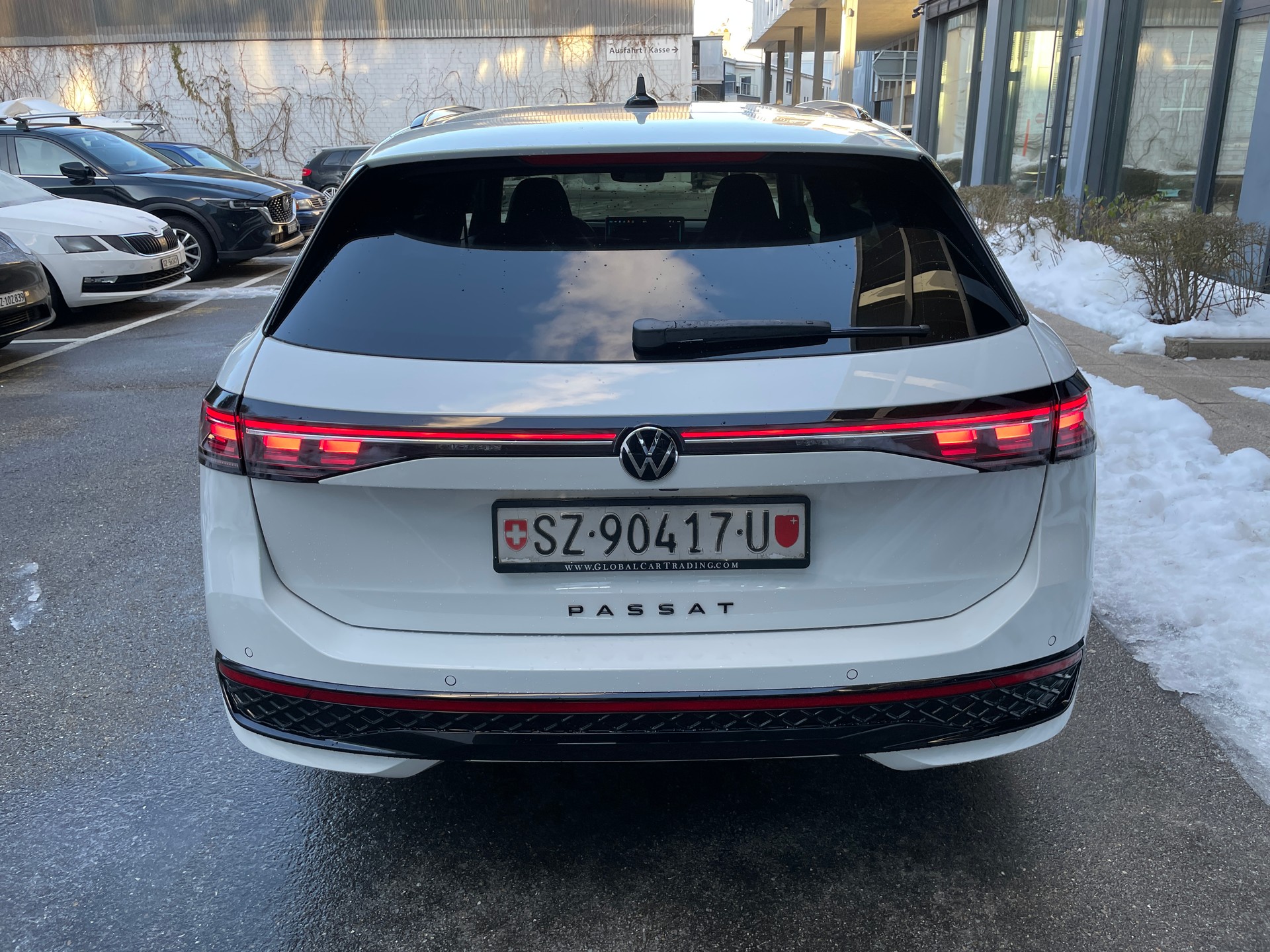 VW Passat Variant 2.0 TDI evo R-Line 4 Motion DSG-image-3