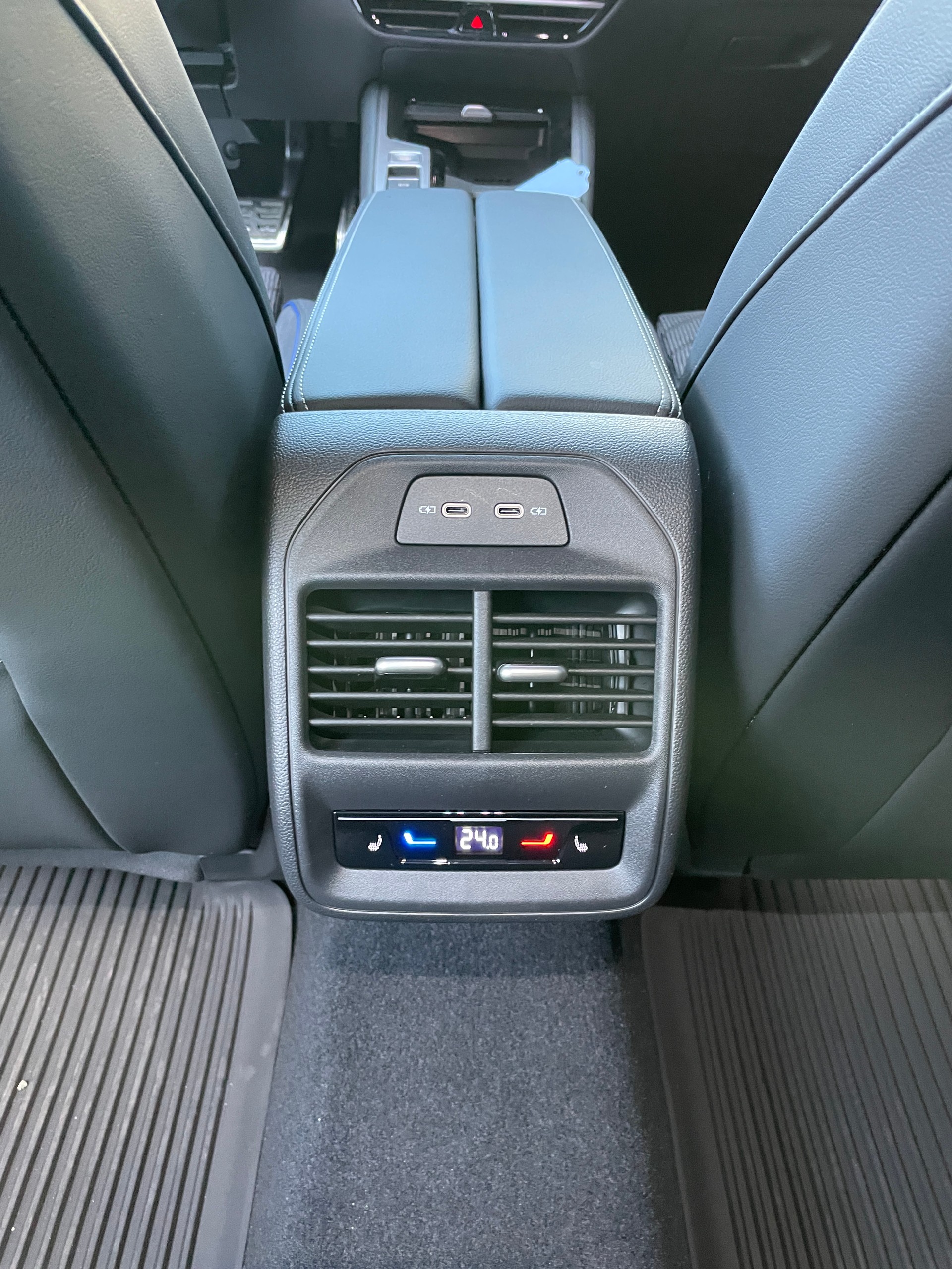 VW Passat Variant 2.0 TDI evo R-Line 4 Motion DSG-image-15