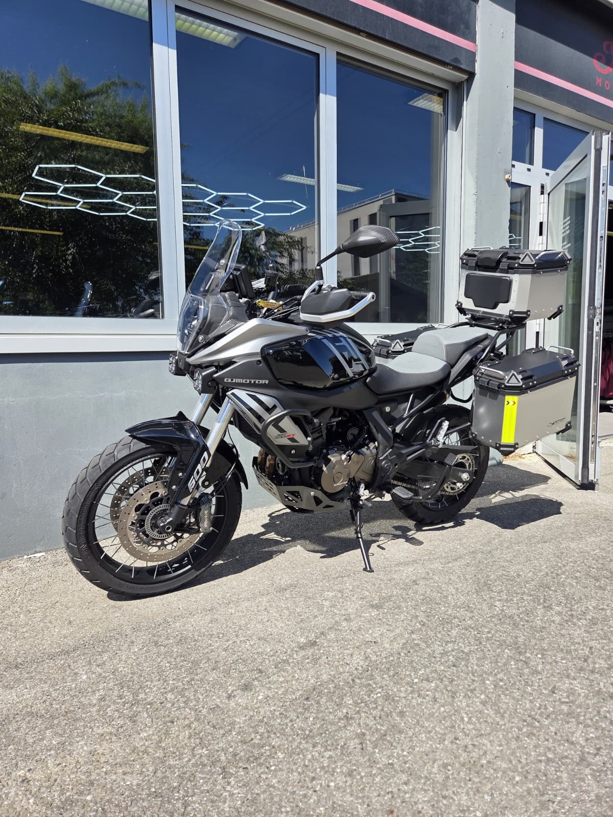 QJ SRT 600 SX-image-1