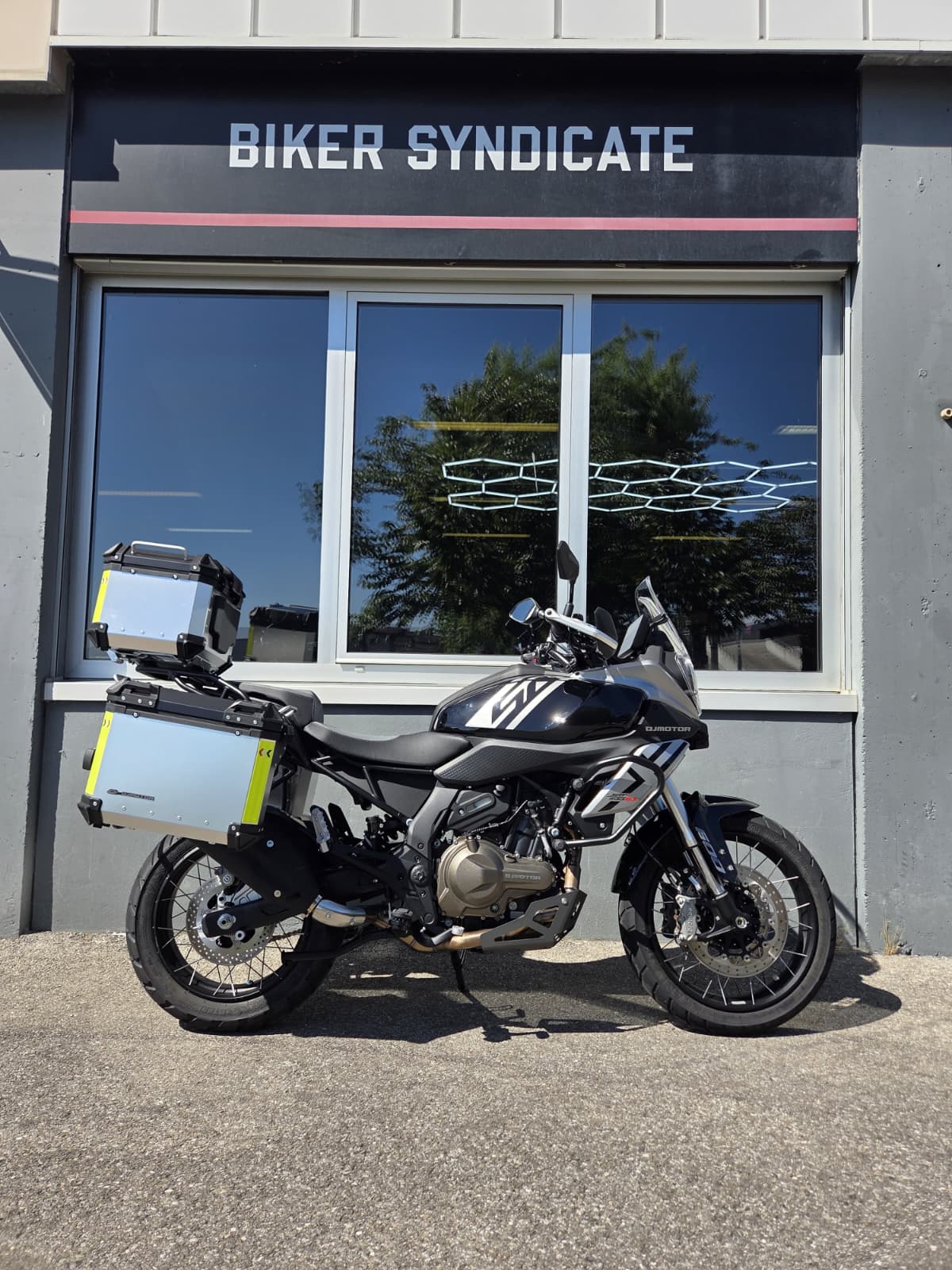 QJ SRT 600 SX