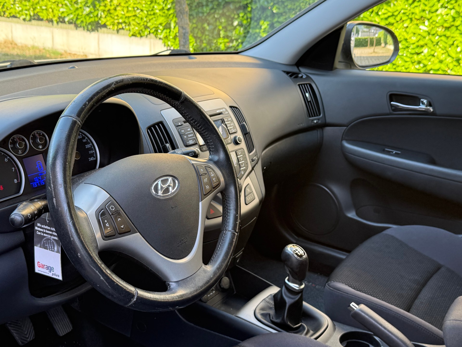HYUNDAI i30 Wagon 1.6 Swiss Plus Edition-image-6