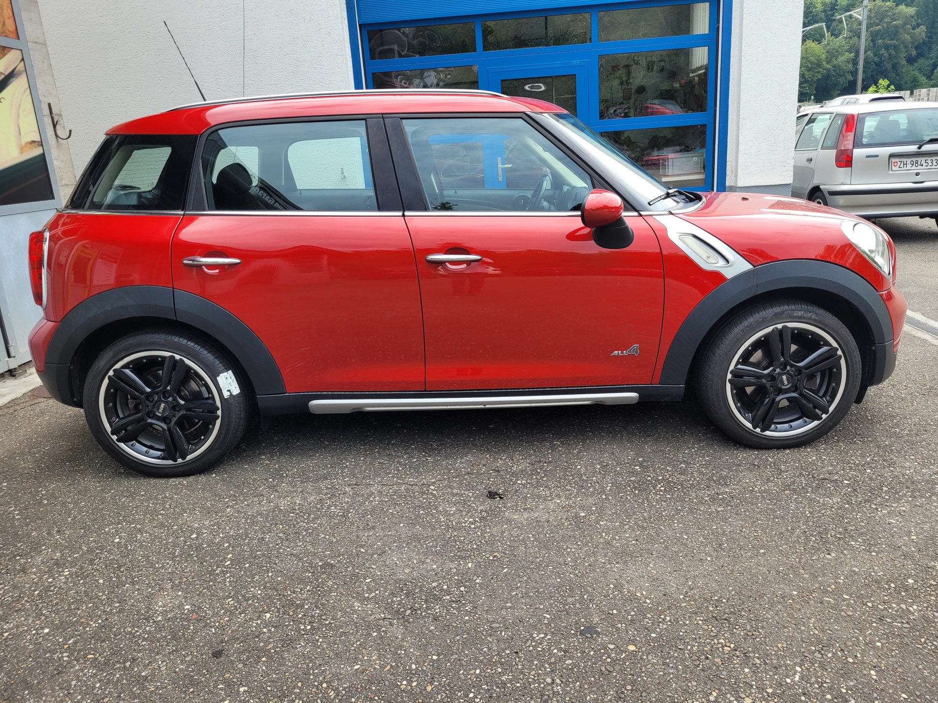 MINI Countryman Cooper ALL4-image-3