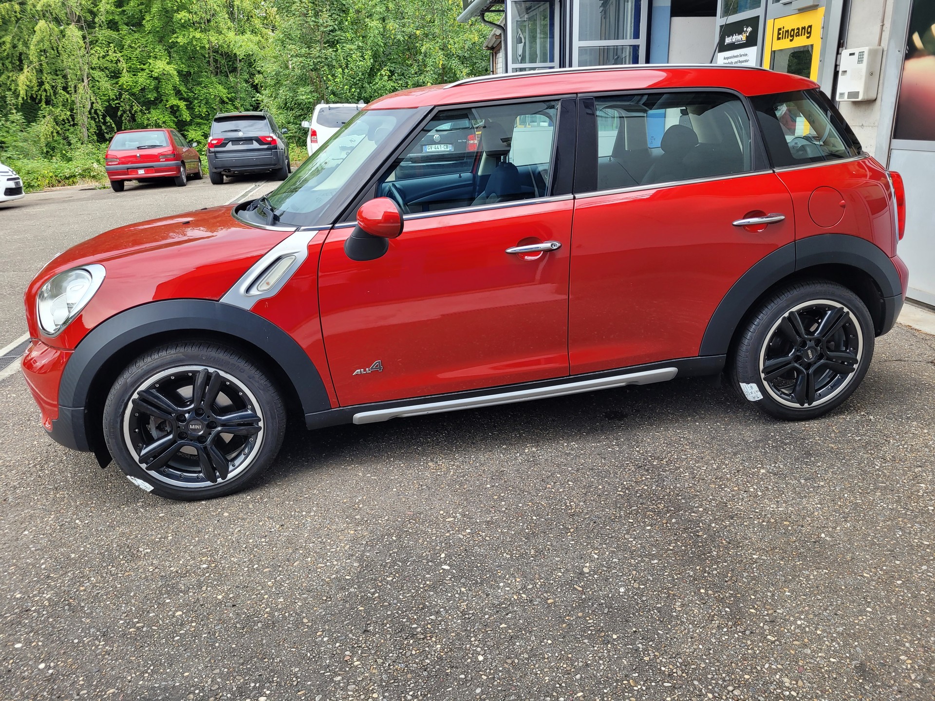 MINI Countryman Cooper ALL4-image-2