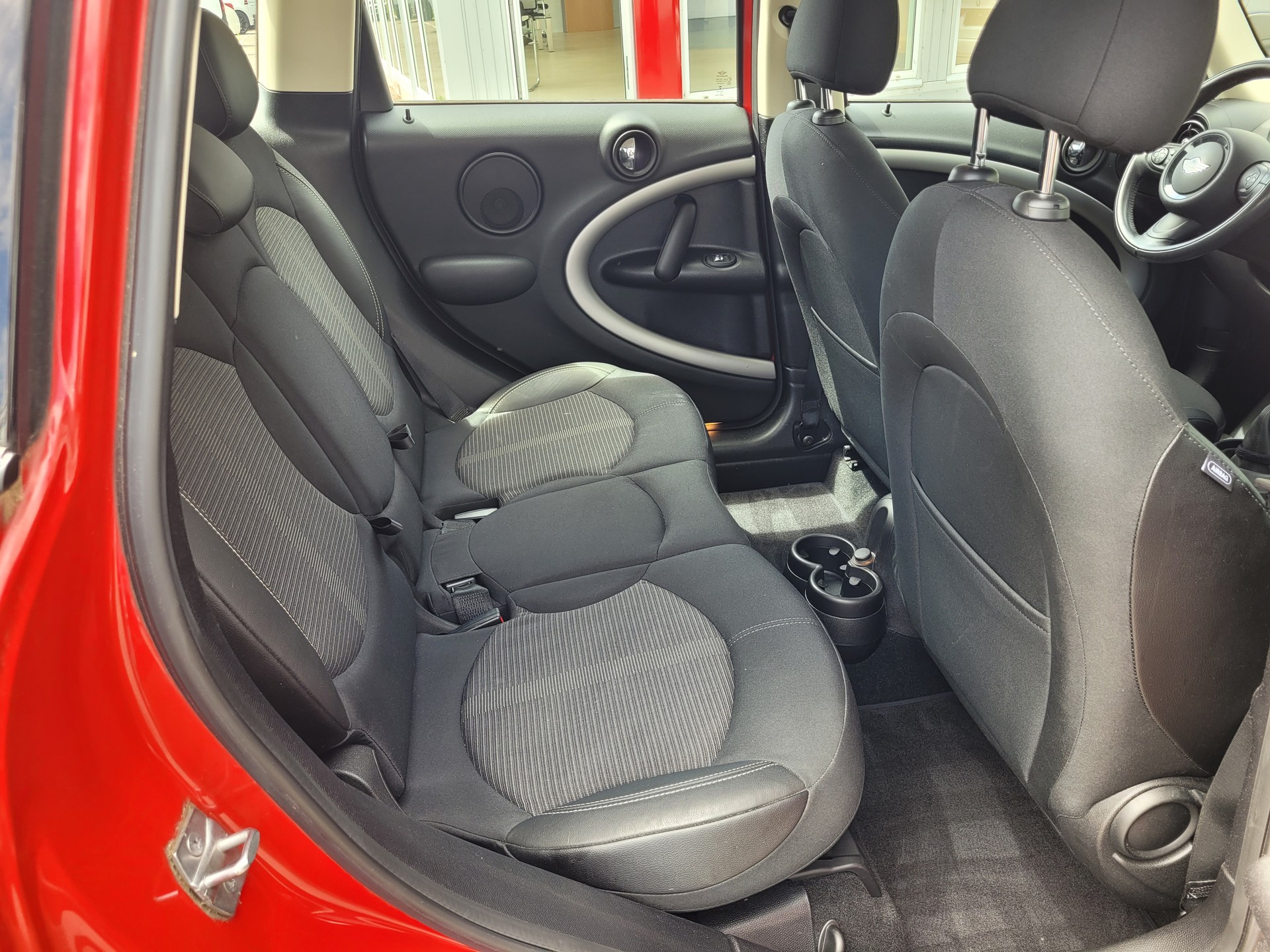 MINI Countryman Cooper ALL4-image-10
