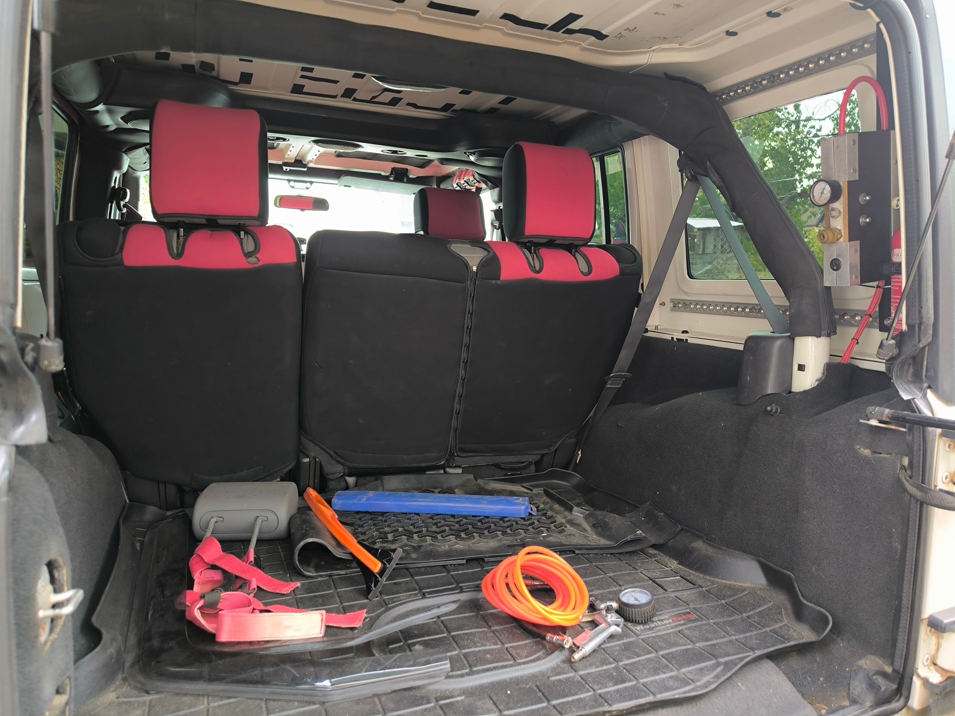 JEEP 2.8 CRD Rubicon Unlimited-image-13