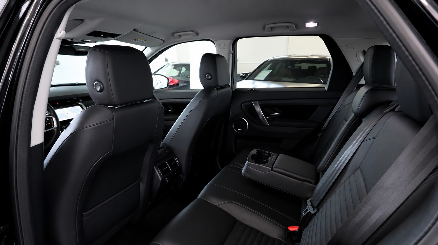 LAND ROVER Discovery Sport 2.0 SD4 200 SE-image-21
