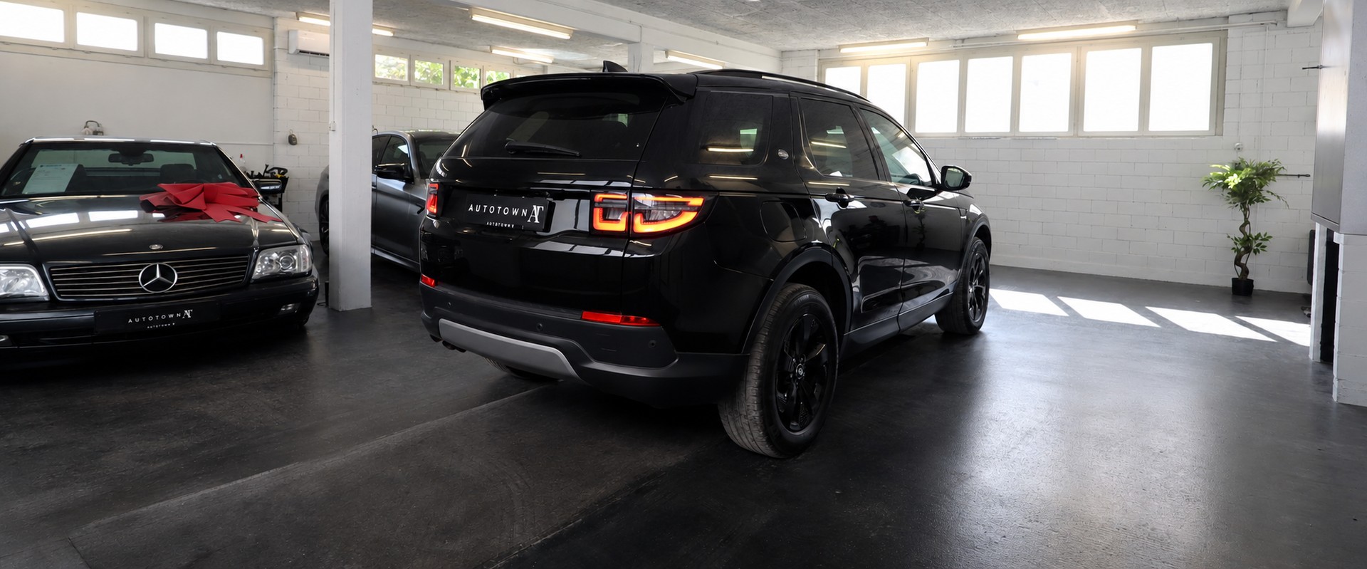 LAND ROVER Discovery Sport 2.0 SD4 200 SE-image-1