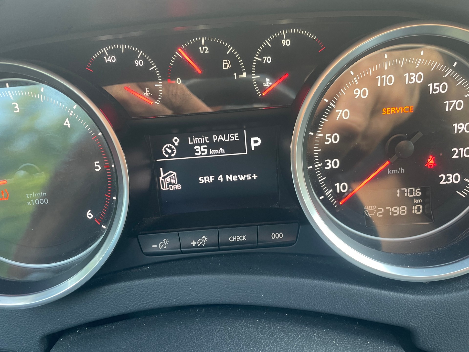 PEUGEOT 508 2.0 BlueHDi Allure Automatic-image-7