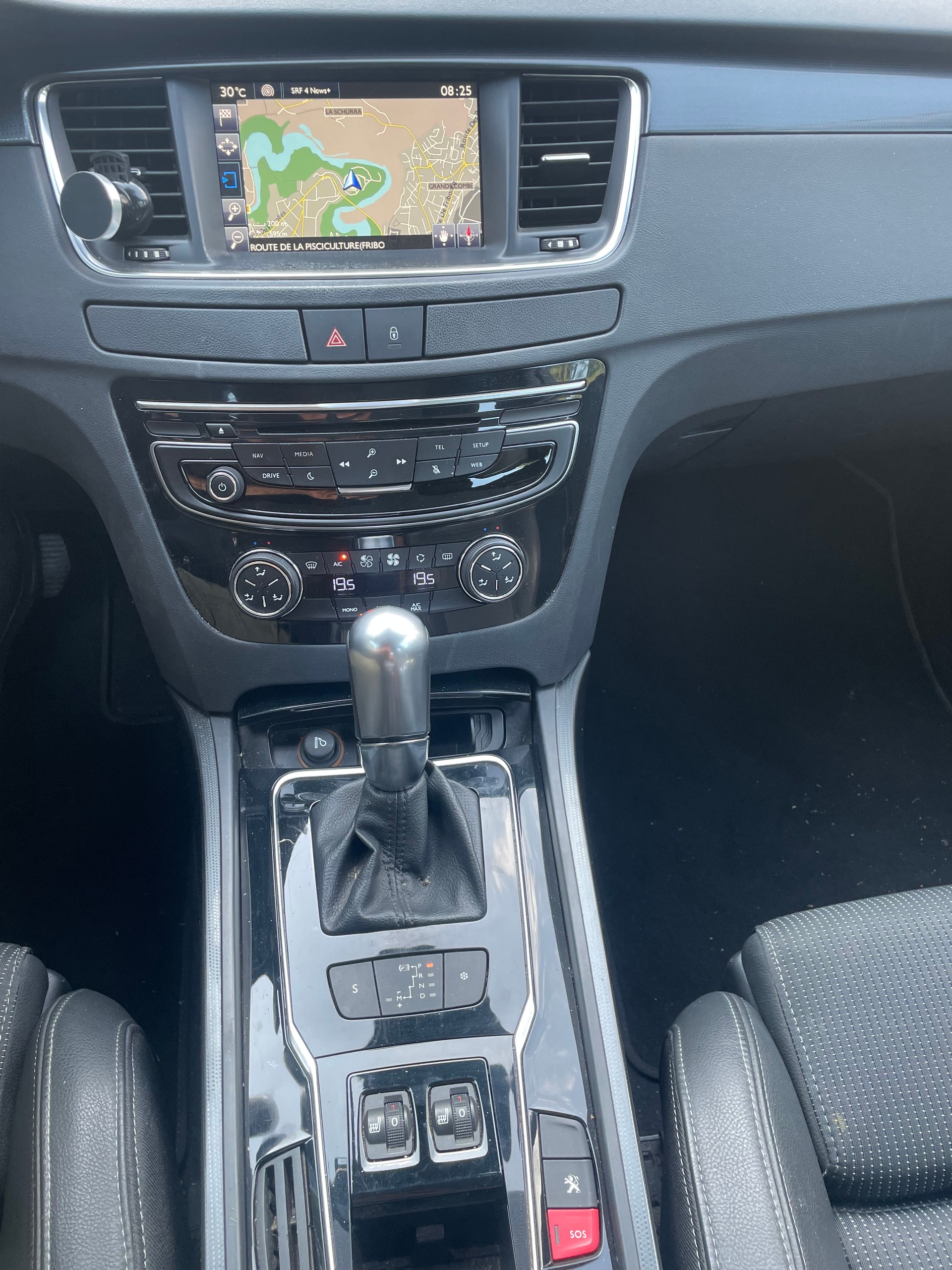 PEUGEOT 508 2.0 BlueHDi Allure Automatic-image-10